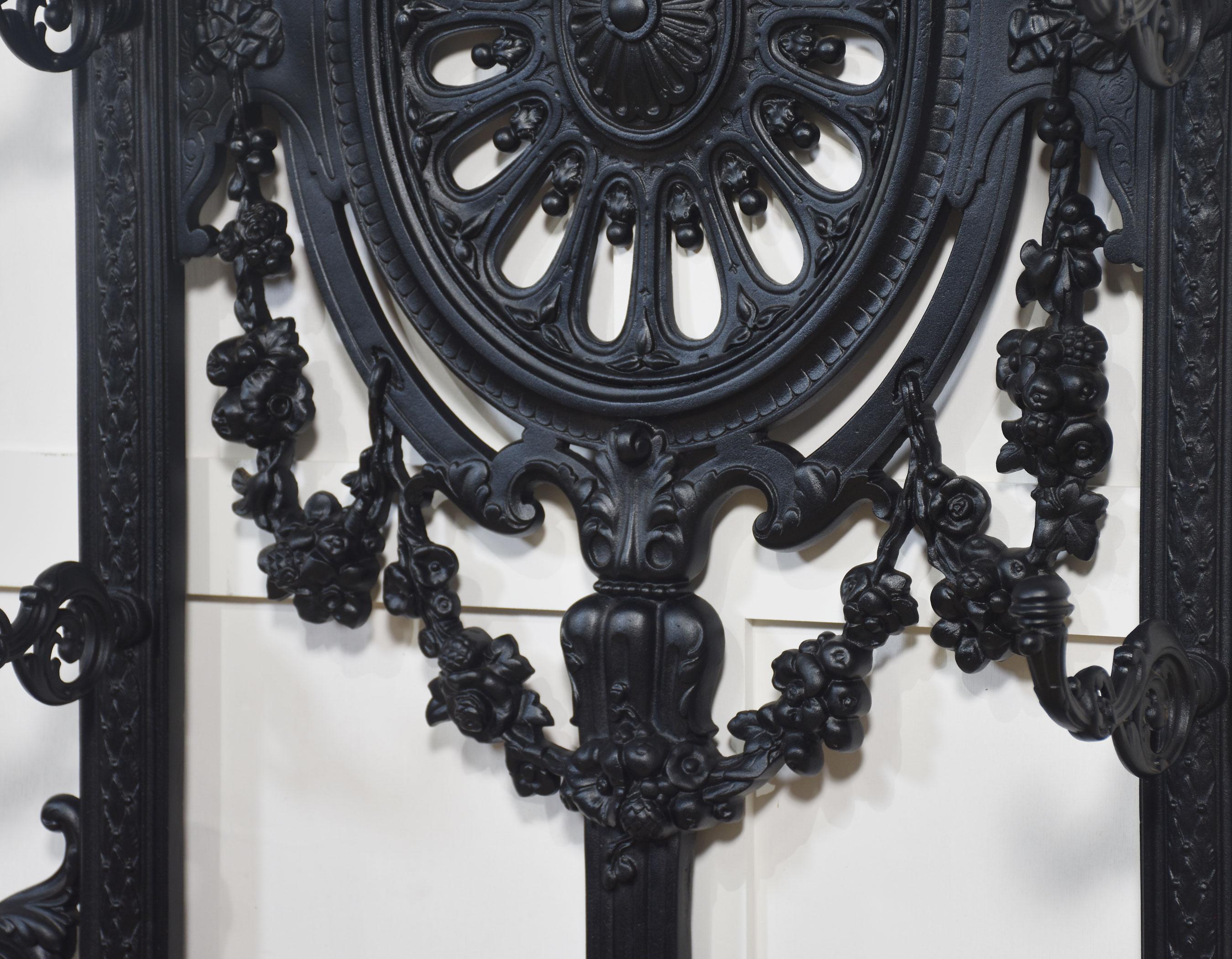 Fer Stand en fonte de style Coalbrookdale en vente