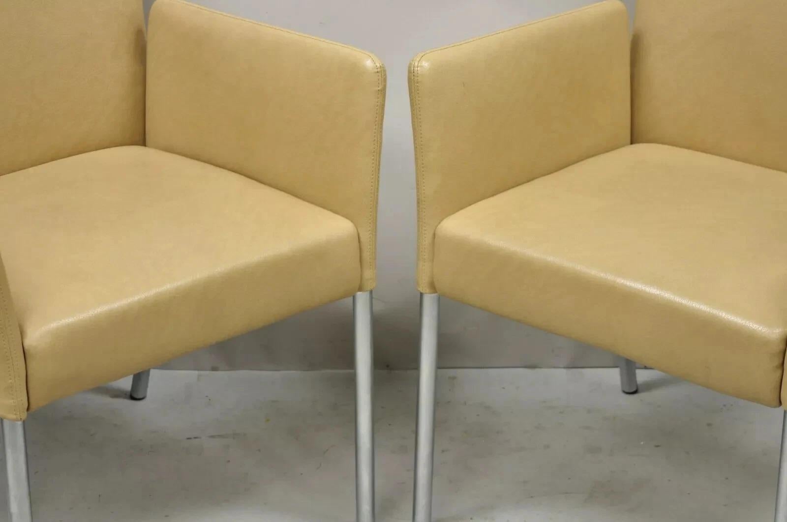 Métal Paire de fauteuils d'invité Coalesce Steelcase en cuir beige Modèle 1510 Switch en vente