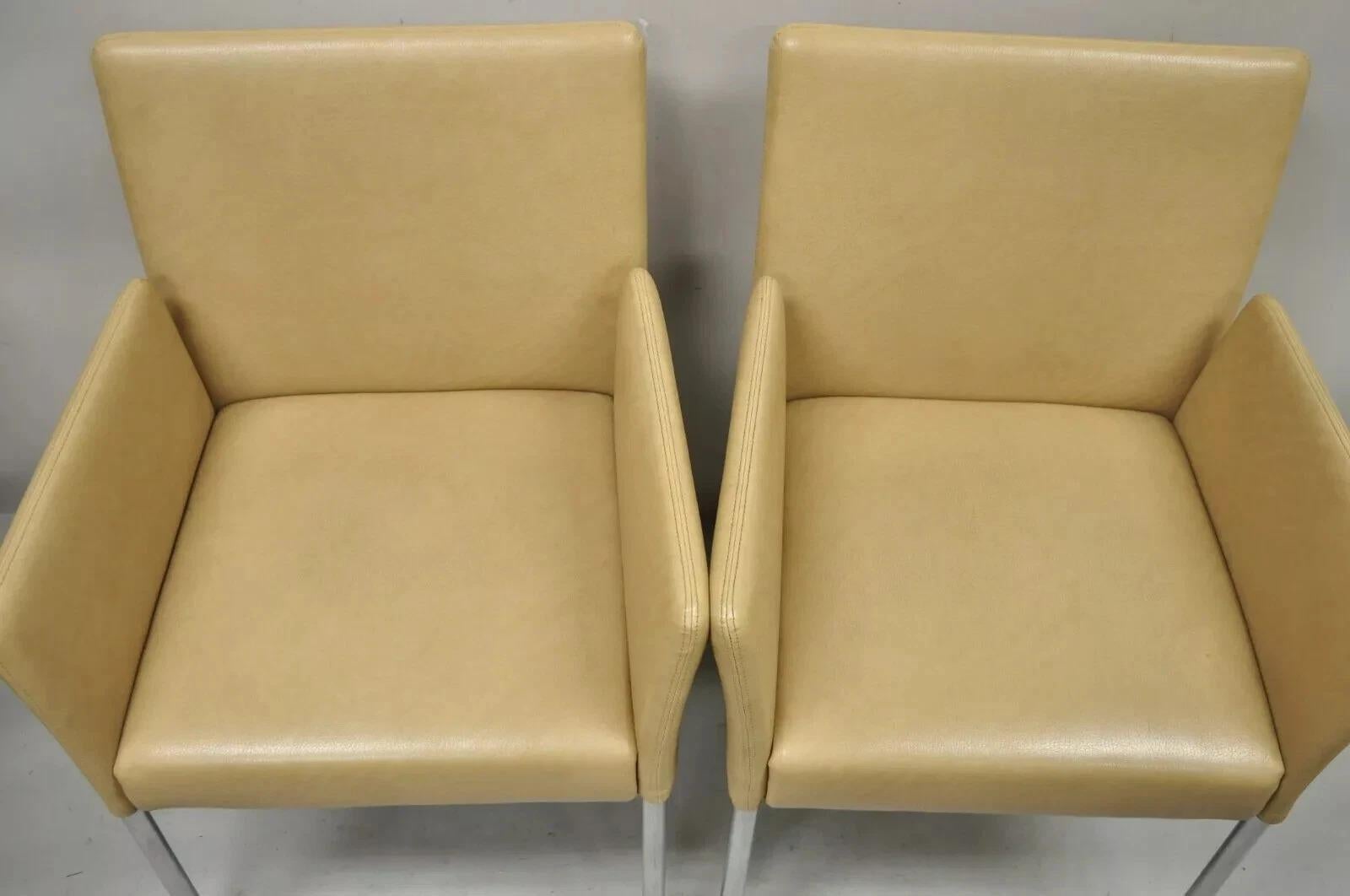 Paire de fauteuils d'invité Coalesce Steelcase en cuir beige Modèle 1510 Switch Bon état - En vente à Philadelphia, PA