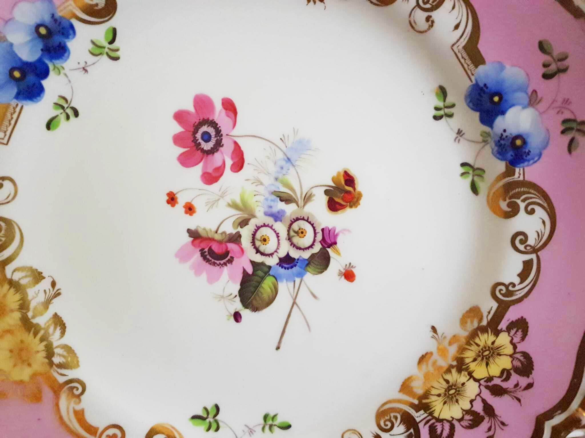 Coalport 19th Century Hand Painted Pink Dinner Plates For Sale 4