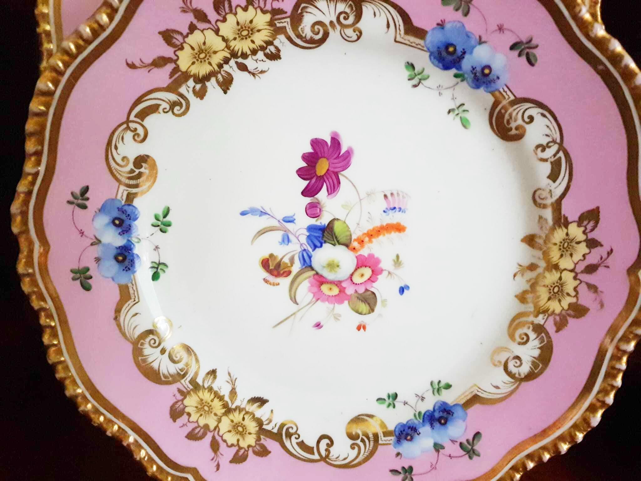 Coalport 19th Century Hand Painted Pink Dinner Plates For Sale 3