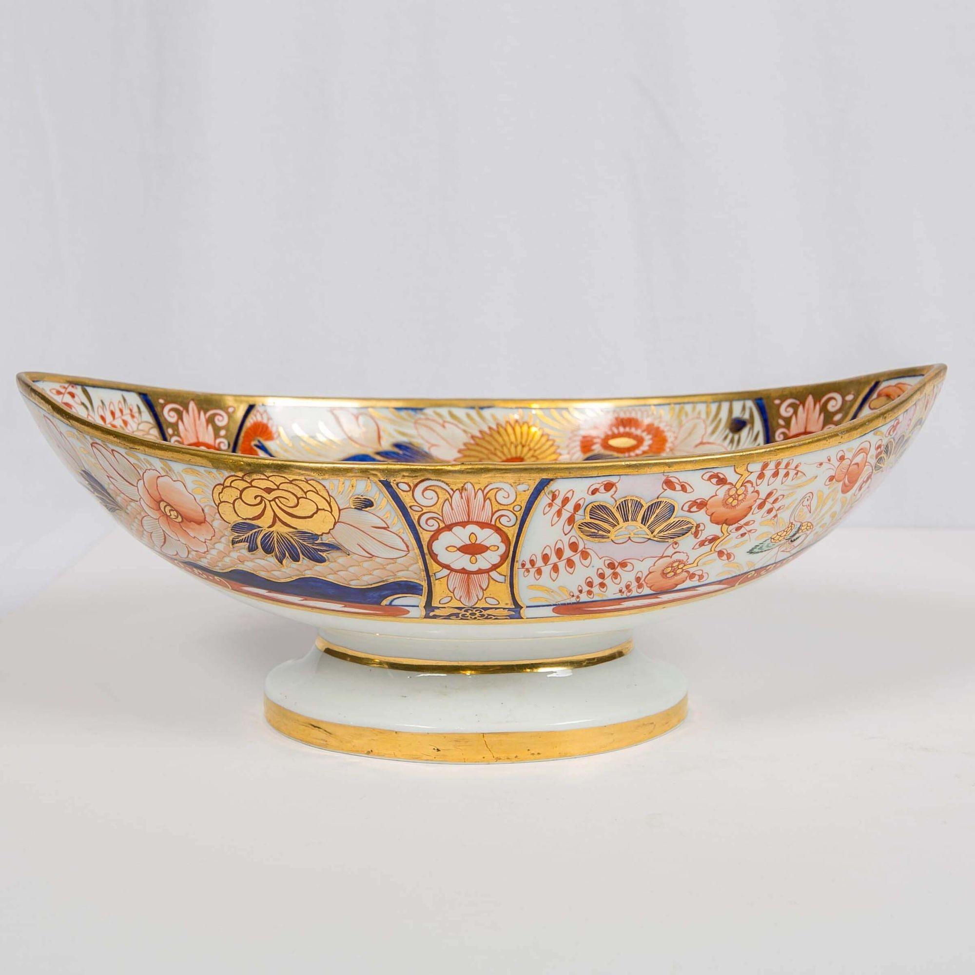 19th Century Coalport Admiral Nelson Pattern Centerpiece, England, Circa 1810