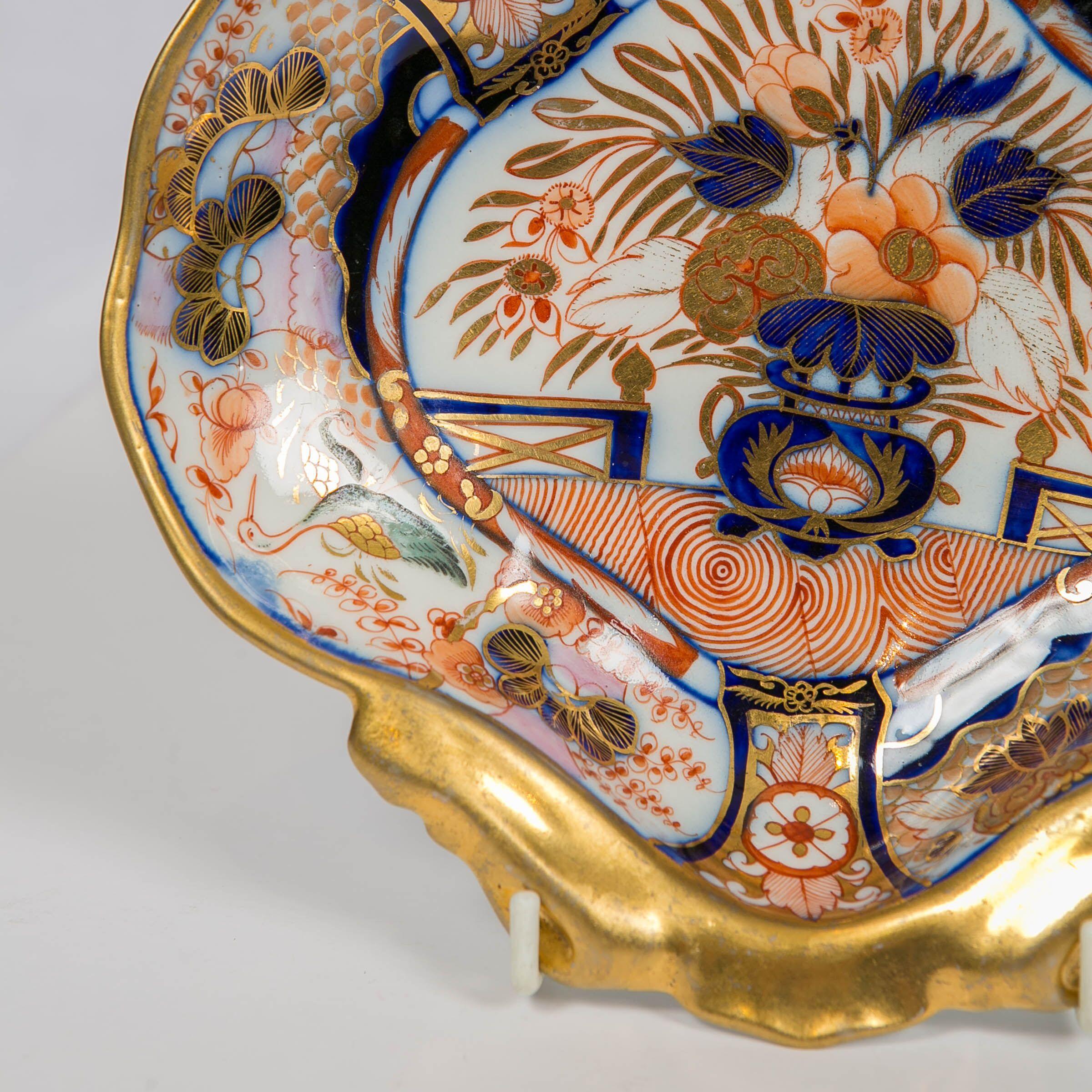 Coalport Admiral Nelson Shell Shaped Dishes, England, circa 1810 In Excellent Condition In Katonah, NY
