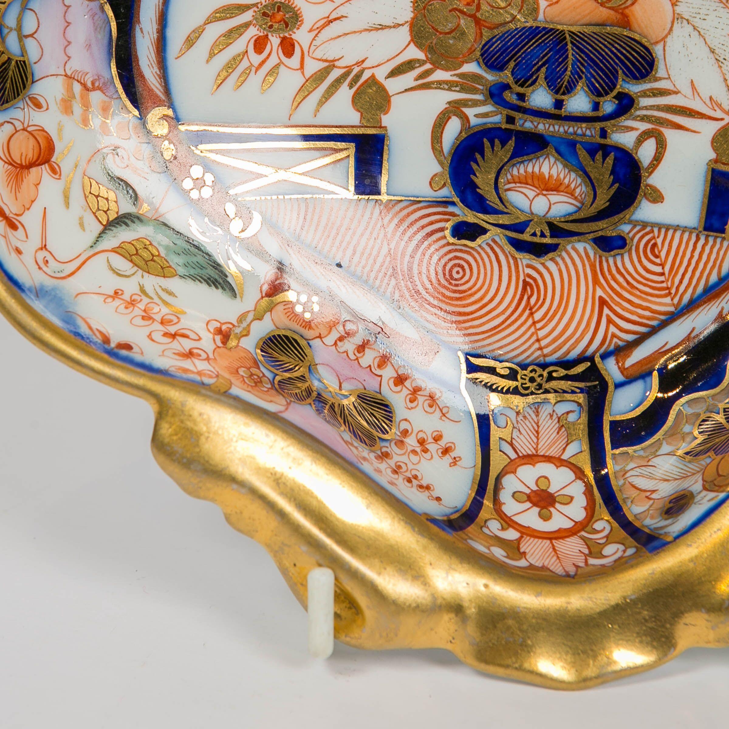 Porcelain Coalport Admiral Nelson Shell Shaped Dishes, England, circa 1810
