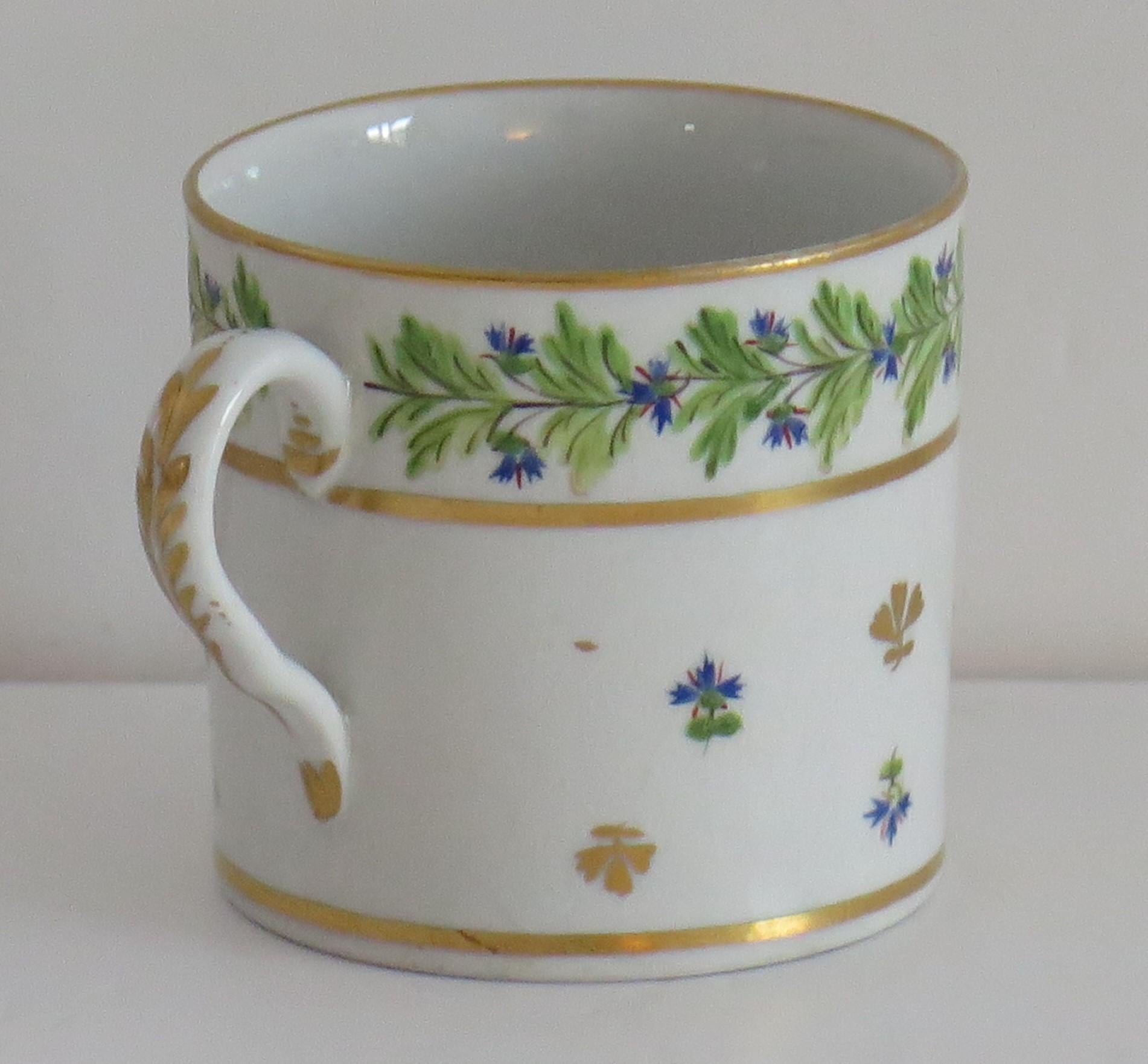 Coalport-Kaffeekanne aus handbemaltem Porzellan mit Kornblumenmuster, um 1805 (Handbemalt) im Angebot