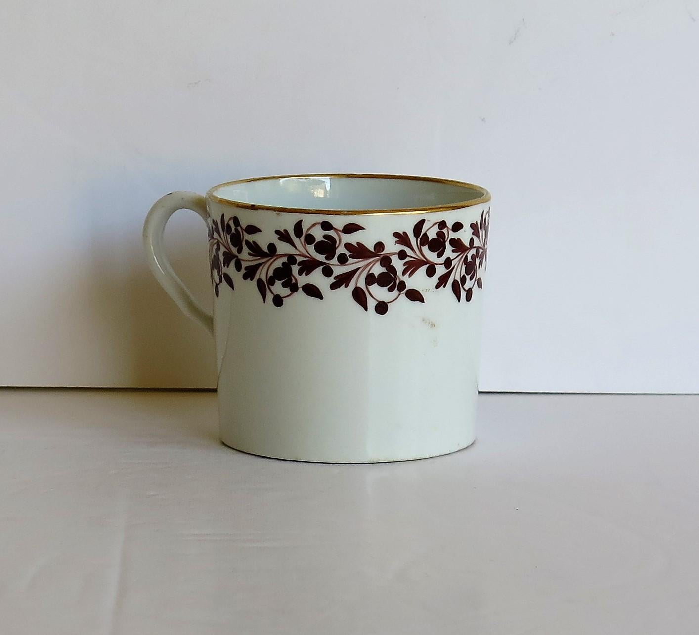 19th Century Coalport Coffee Can Porcelain Hand Painted Trailing Vine Pattern, circa 1810