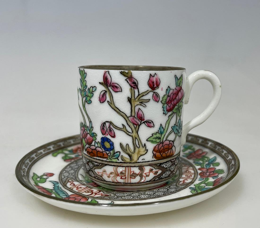 Coalport Inghilterra Albero indiano otto tazze e piattini in porcellana, 1891-1900 In condizioni buone in vendita a Delft, NL