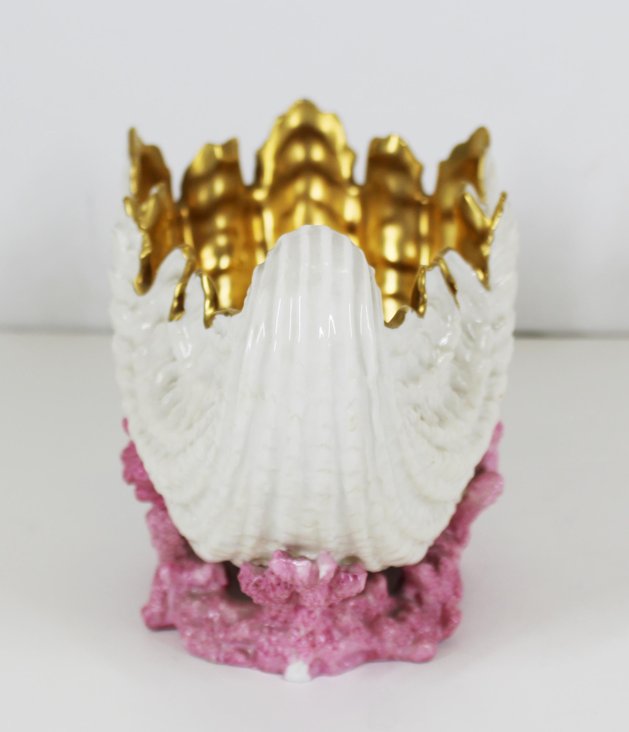 Coalport English Porcelain Nautilus Shell Bowl With Gilt Interior In Good Condition In Astoria, NY