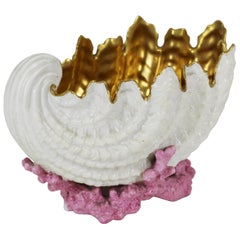 Bol en porcelaine anglaise de Coalport en forme de coquille de nautile avec intérieur doré