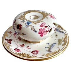 Encrier de Coalport, blanc avec fleurs, style William Pollard, Régence, vers 1820