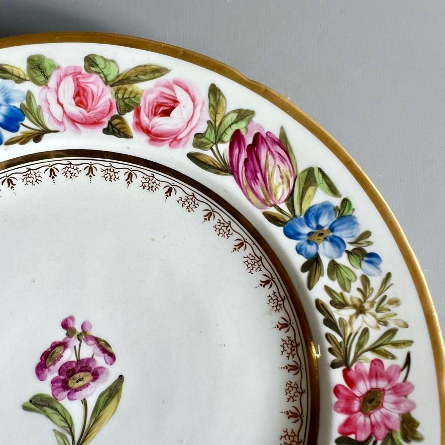 Coalport John Rose Teller, Abundant Flowers, T. Baxter Studio, ca. 1805 (2) im Zustand „Gut“ im Angebot in London, GB