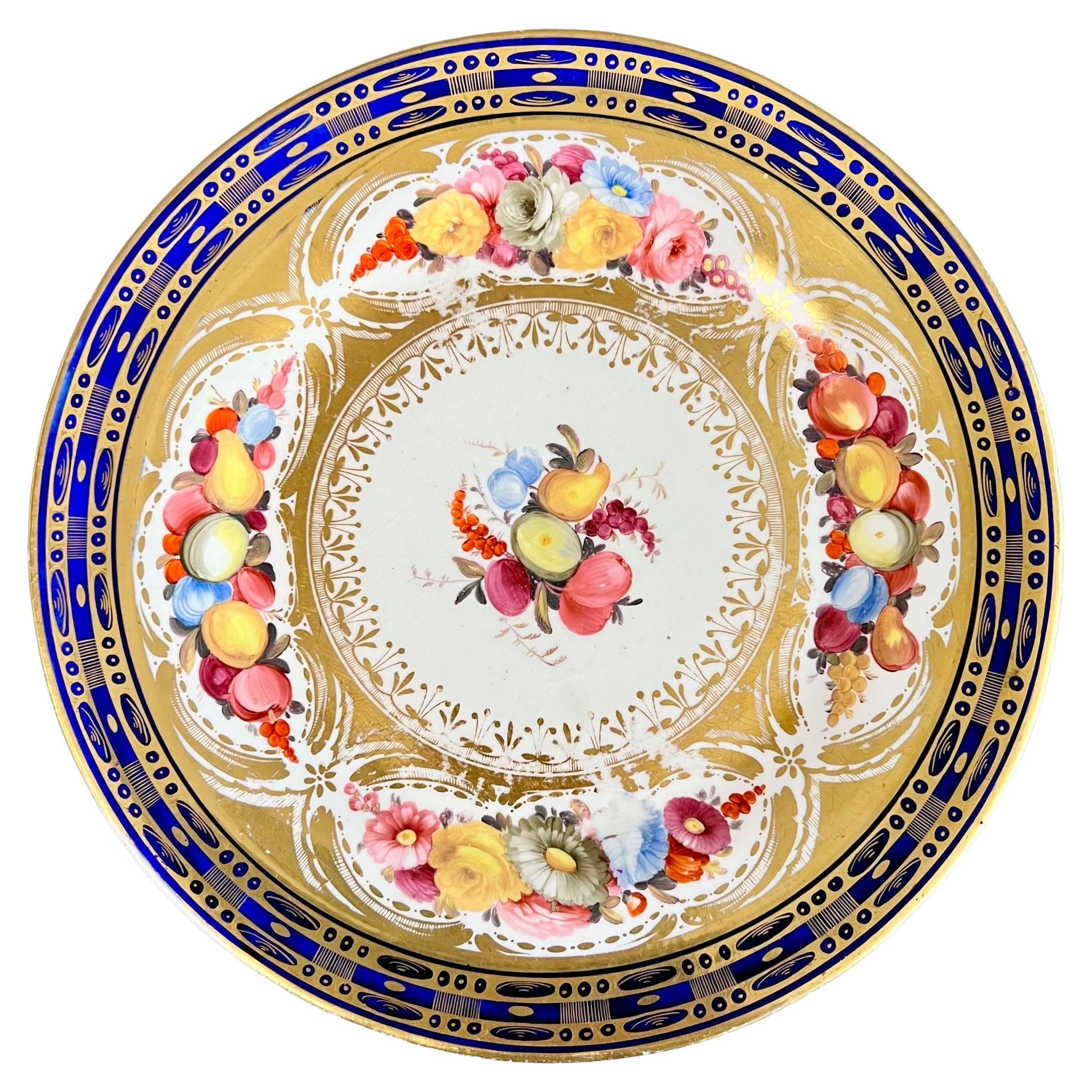 Assiette en porcelaine Coalport John Rose, bleu cobalt, dorée, fleurs et fruits, 1805-15