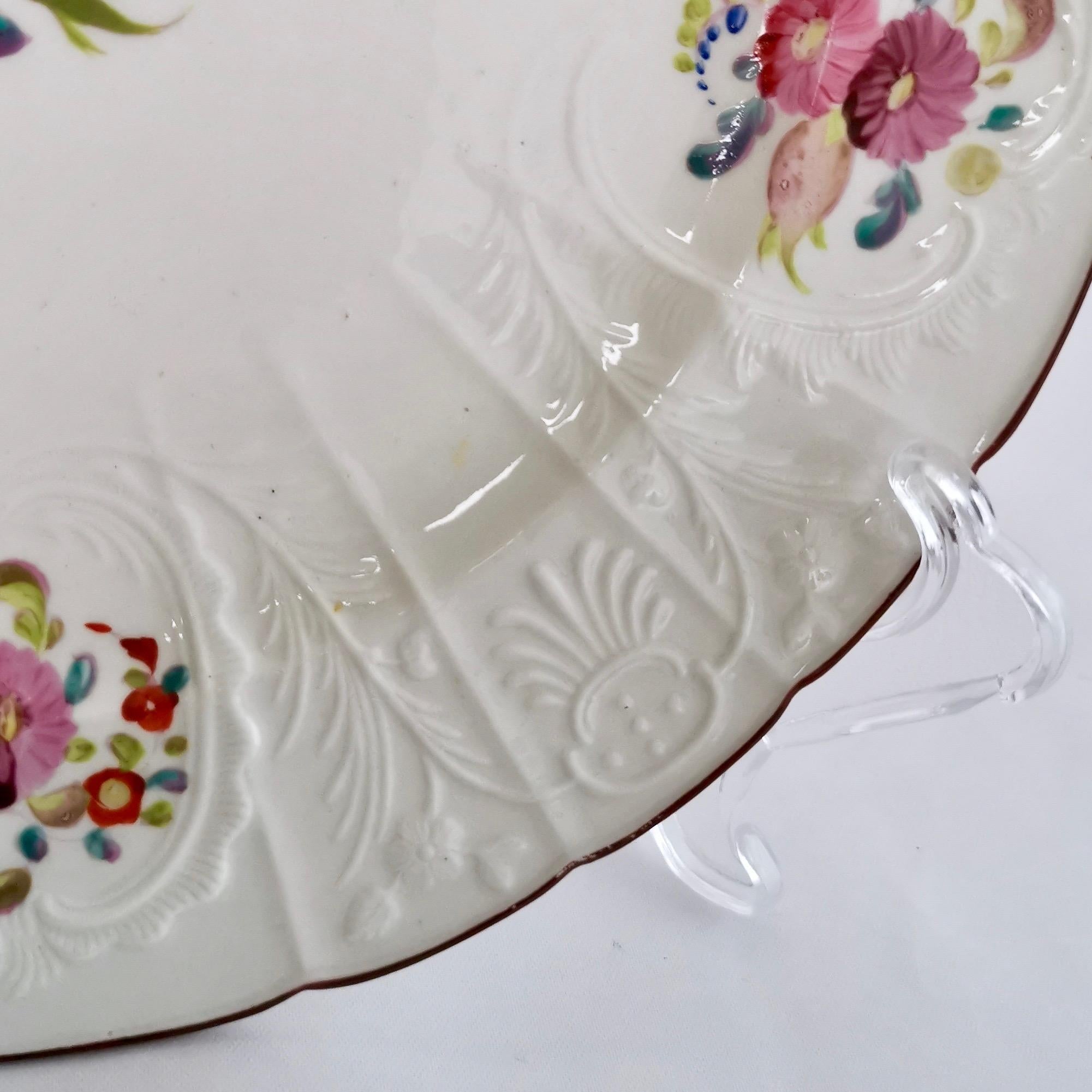 English Coalport John Rose Porcelain Plate, White Floral Dulong Blind-Moulded circa 1815 For Sale