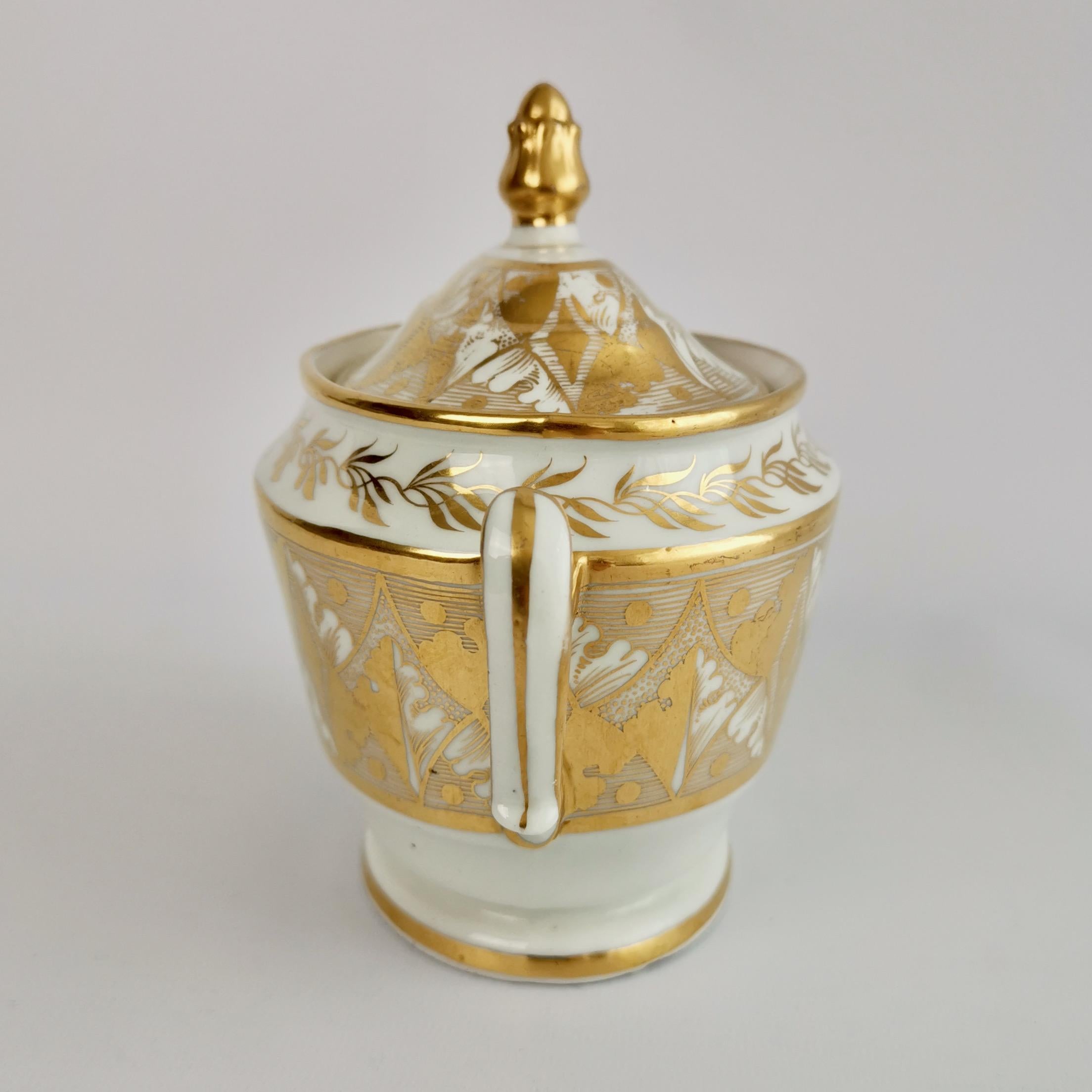 Coalport John Rose Porcelain Sucrier, Gilt Neoclassical Acanthus, ca 1815 In Good Condition In London, GB