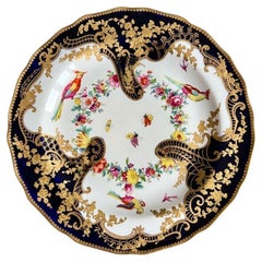 Plato de Coalport, azul cobalto, dorado con herramientas y pájaros, ca 1870
