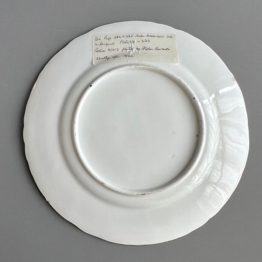 Plato Coalport, azul cobalto con ranúnculos rosas de Stephen Lawrance, 1840 en venta 3