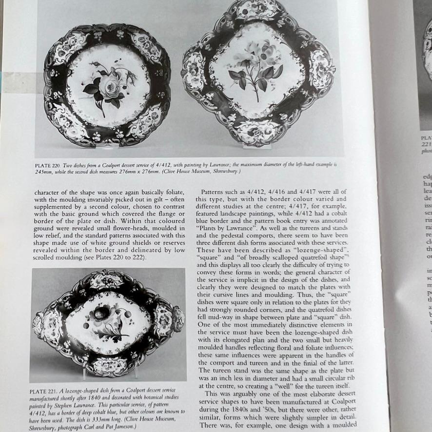 Plato Coalport, azul cobalto con ranúnculos amarillos de Stephen Lawrance, 1840 en venta 4