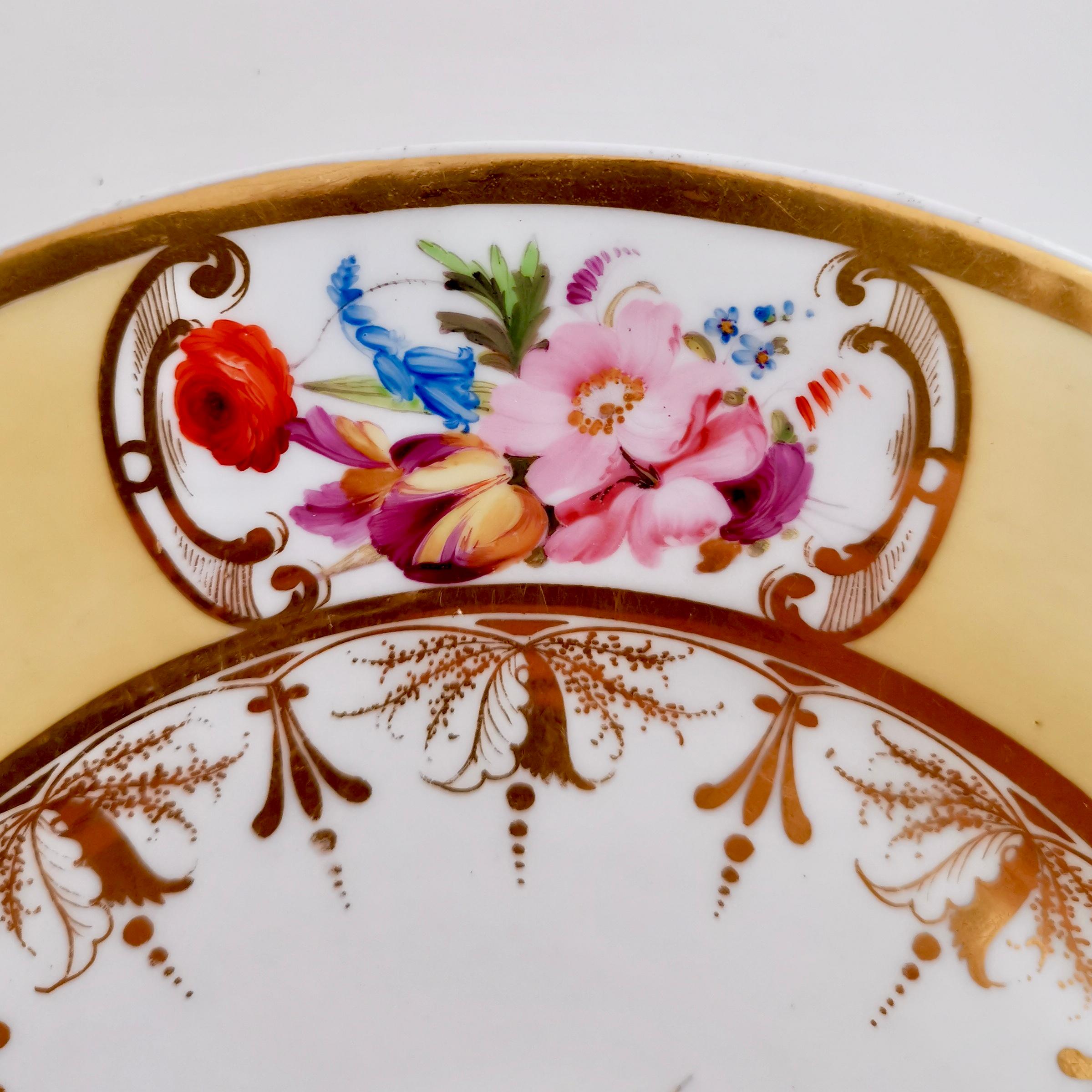 Hand-Painted Coalport Plate, Yellow Ground with Hand Painted Flowers, circa 1820