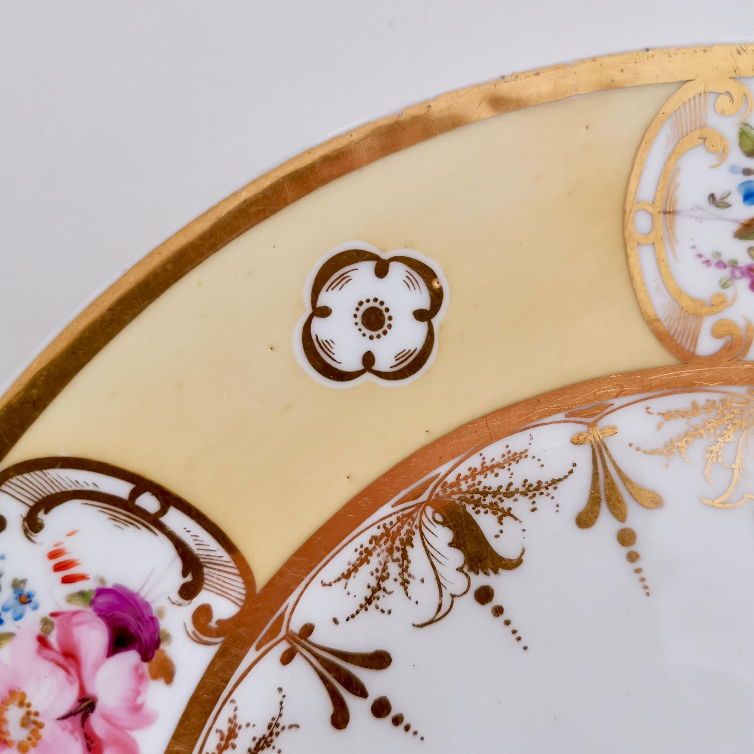 Early 19th Century Coalport Plate, Yellow Ground with Hand Painted Flowers, circa 1820