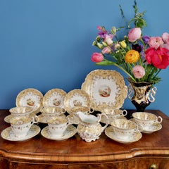 Piatto da torta in porcellana Coalport Porcelain, beige con paesaggi, Rococò Revival, 1840 ca.