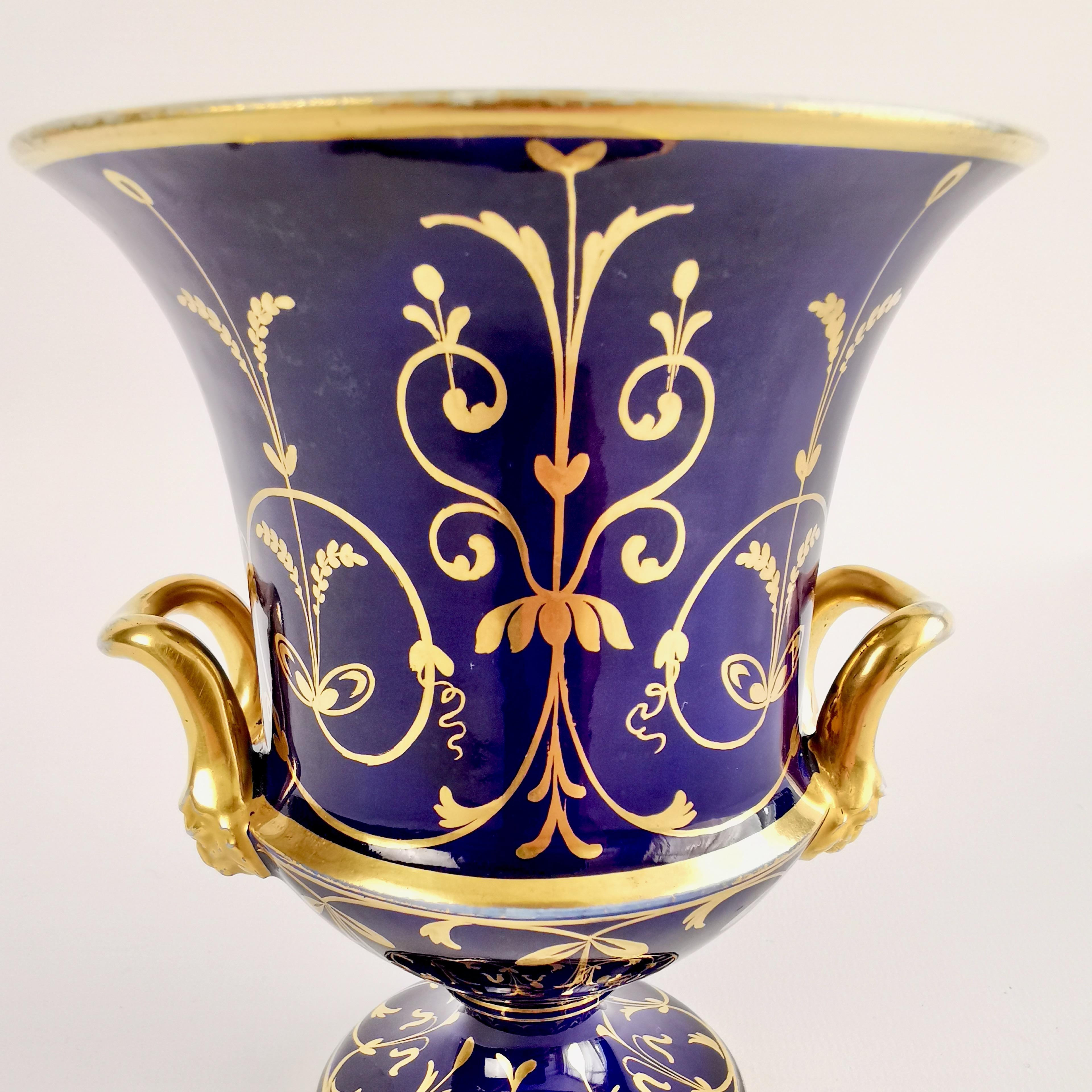 Coalport Porcelain Campana Vase, Cobalt Blue, Gilt and Flowers, Regency ca 1815 In Good Condition In London, GB