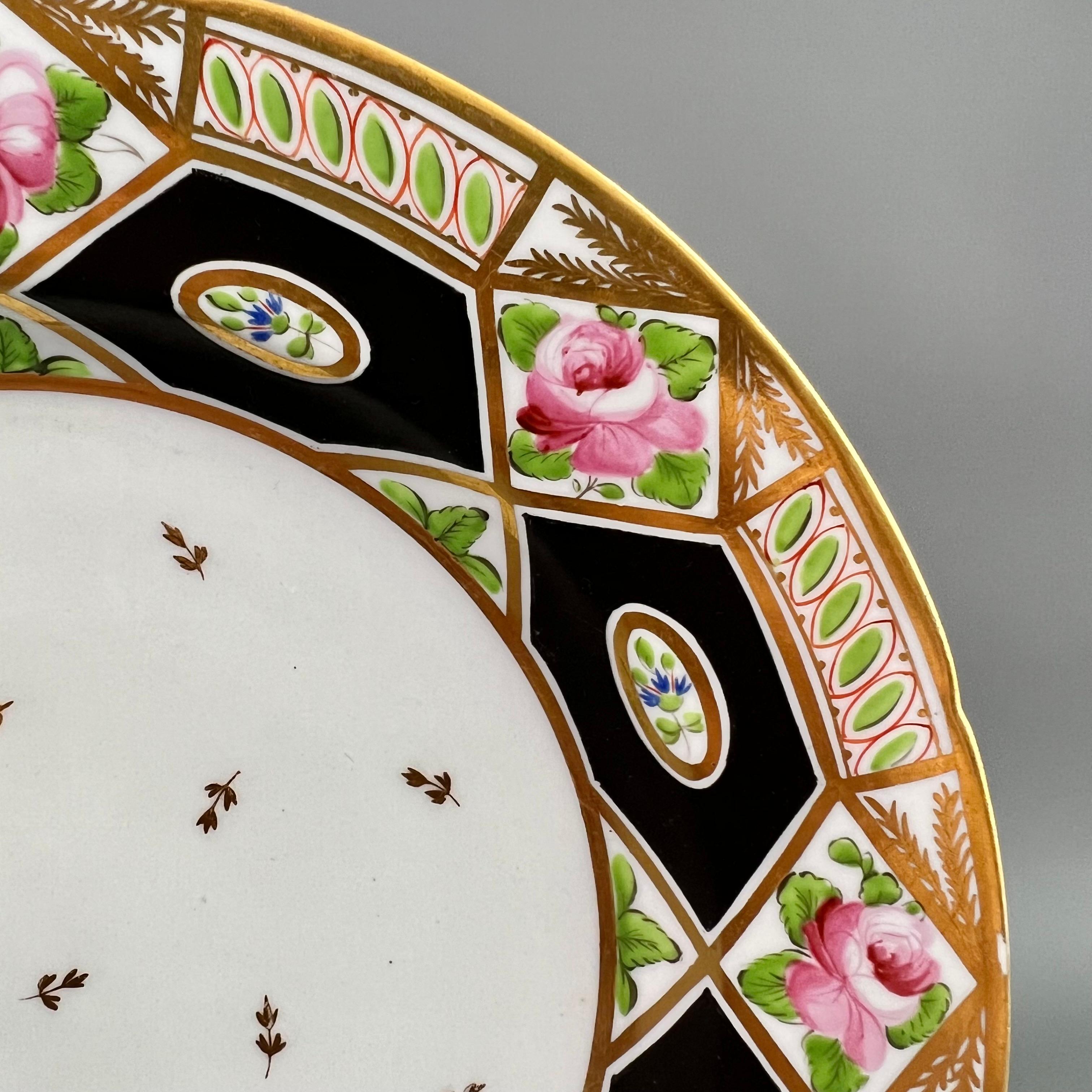 Coalport Porcelain Plate, Church Gresley Pattern in Black, ca 1815 In Good Condition In London, GB