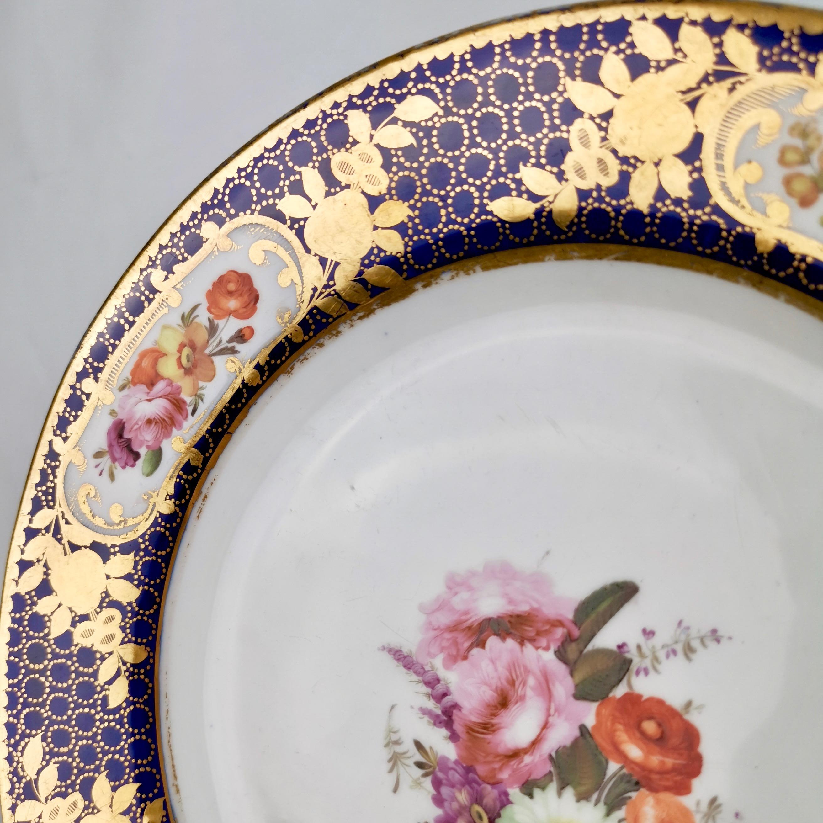 Coalport Porcelain Plate, Cobalt Blue, Gilt and Flowers, Regency, circa 1815 In Good Condition In London, GB