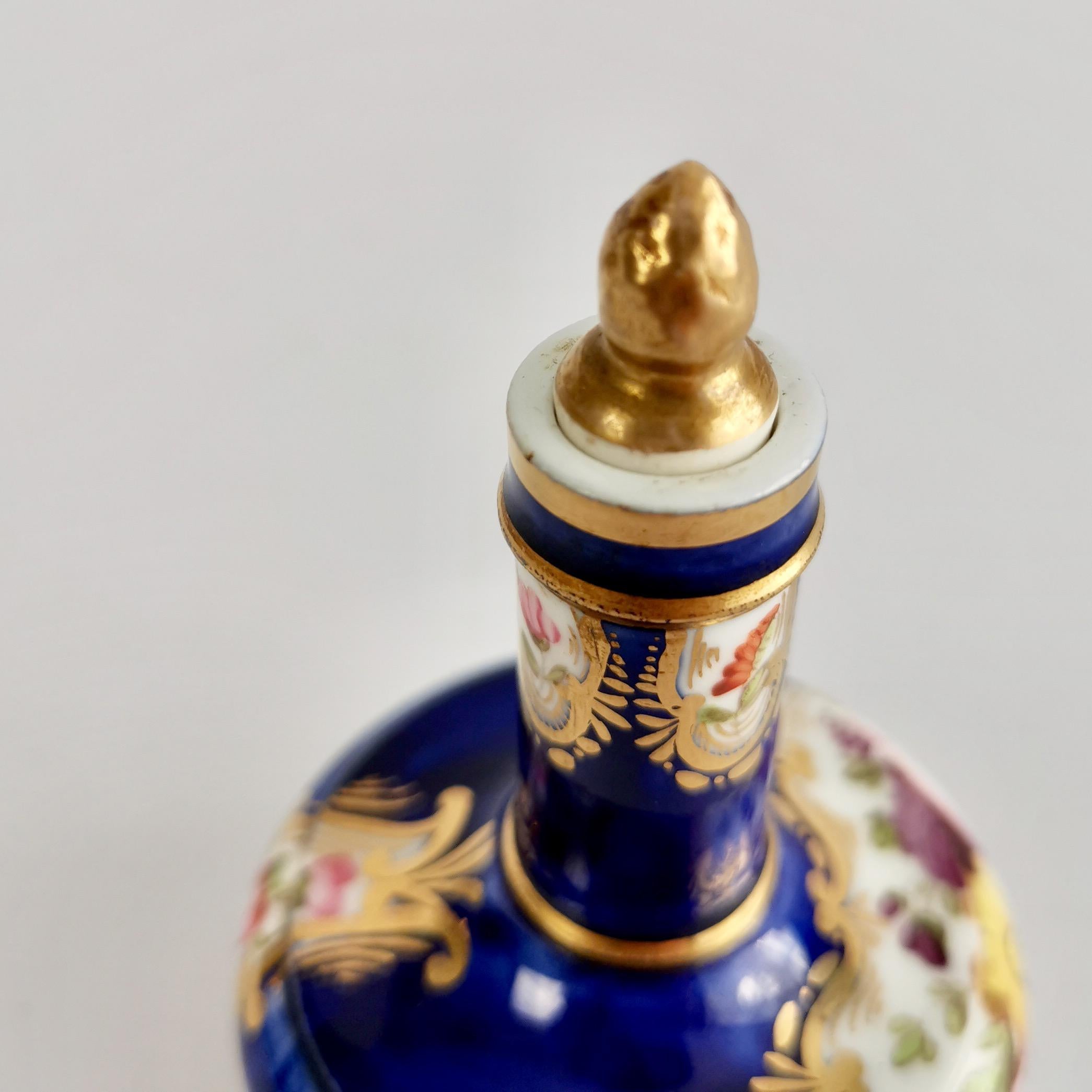 Coalport Porcelain Scent Bottle, Cobalt Blue and Flowers, Regency, circa 1820 7