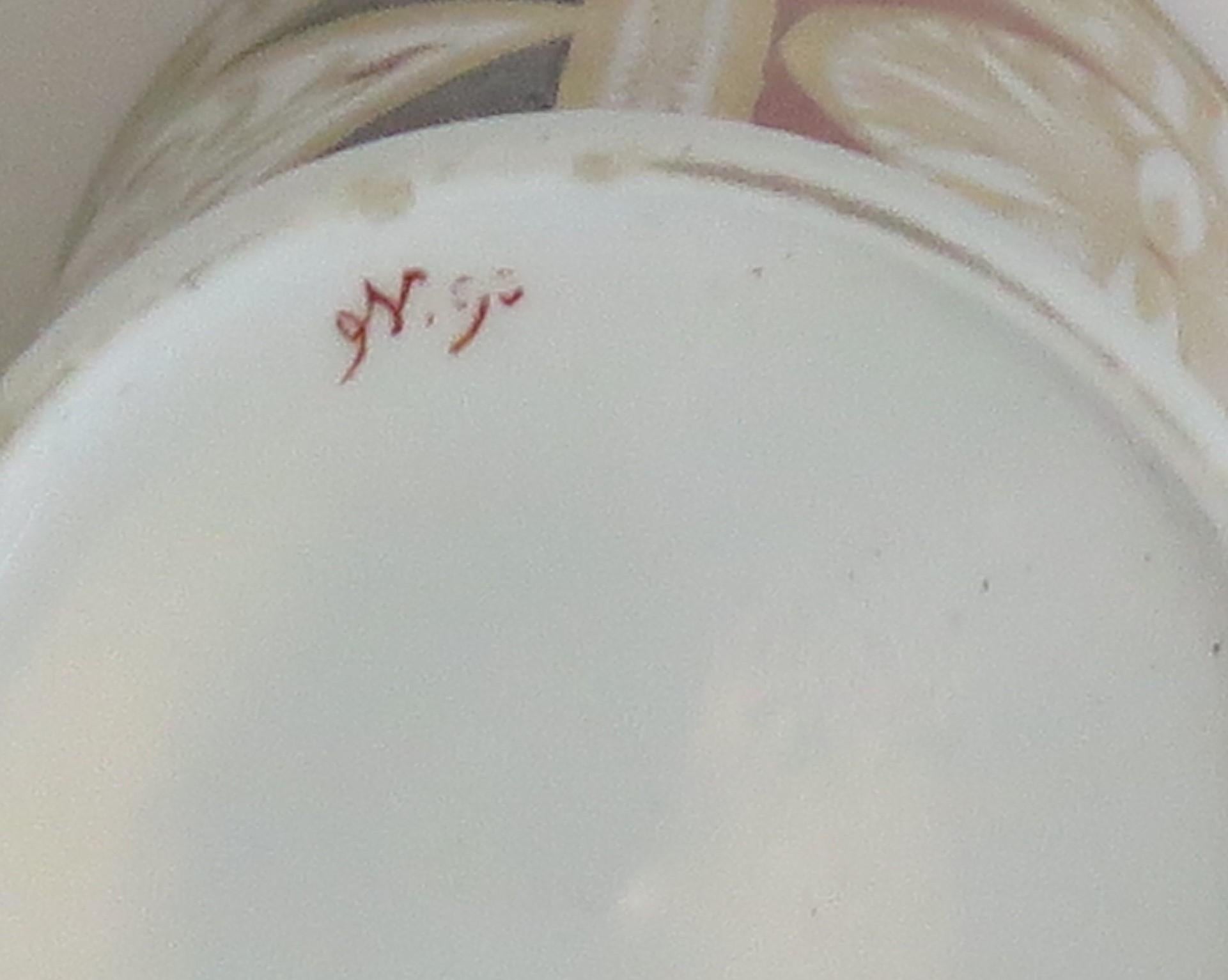 Coalport porcelain Spill Vase in Greek Key Pattern No. 90, circa 1810 1