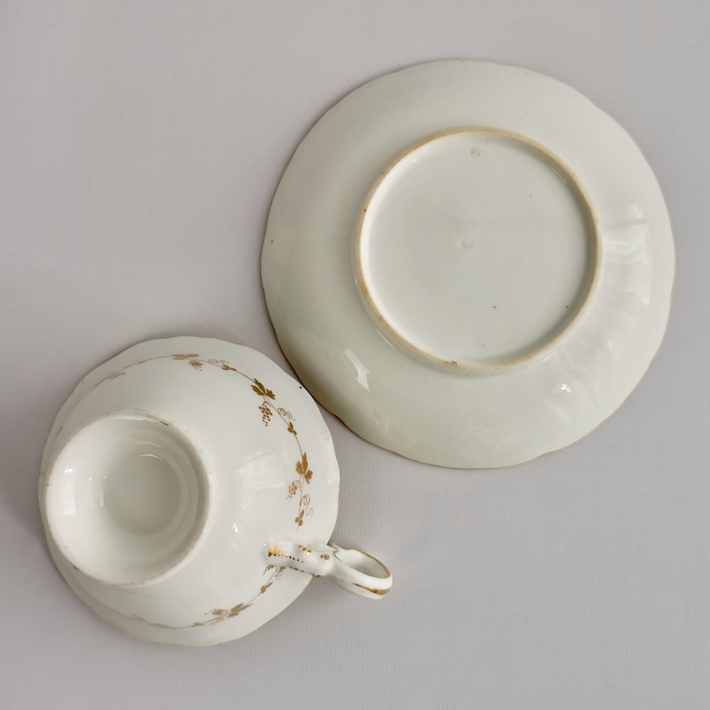 Tasse à thé en porcelaine de Coalport, beige avec paysages, néo-rococo, vers 1840 en vente 5