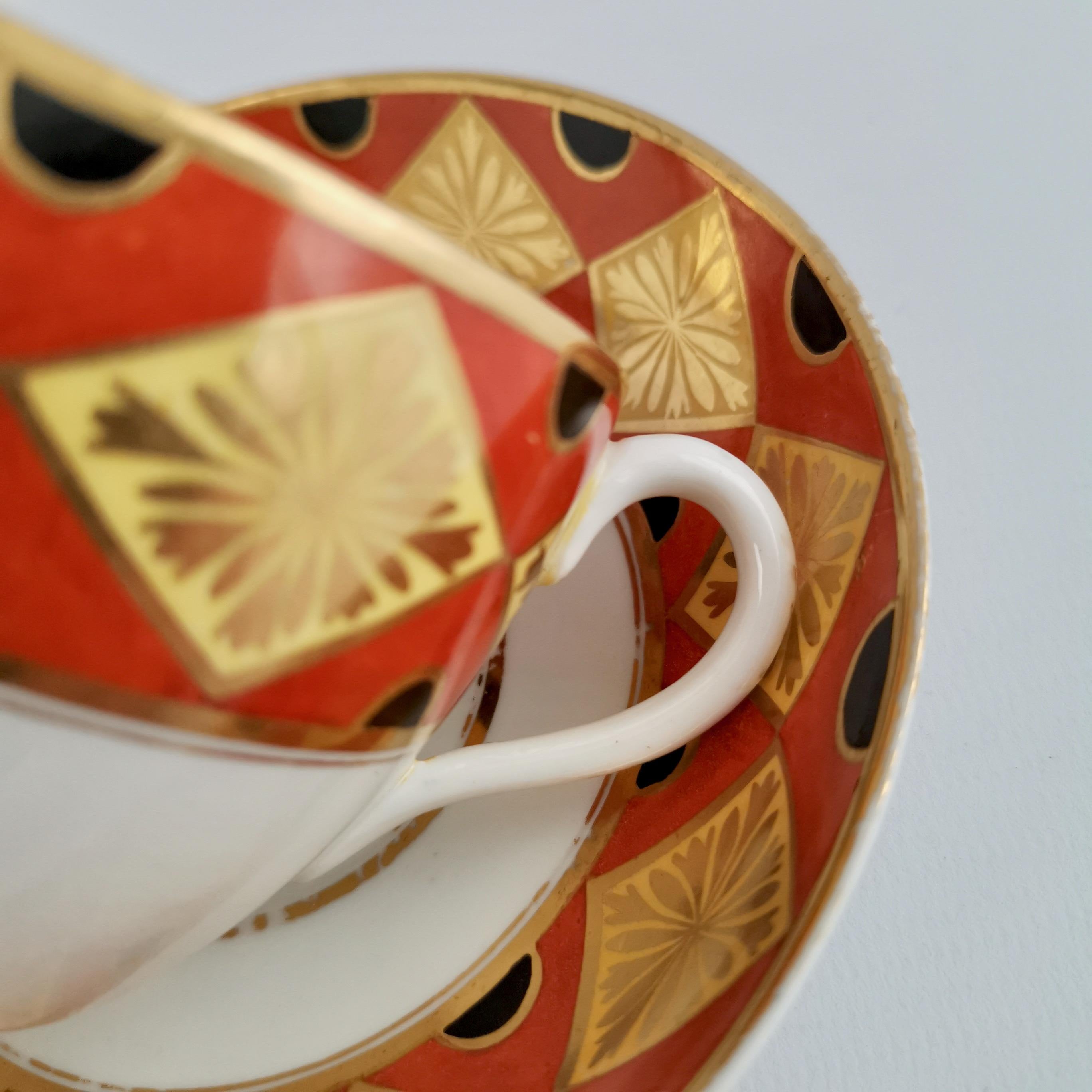 Coalport Porcelain Teacup, Neo-classical Design Red, Yellow and Black, ca 1805 In Good Condition In London, GB