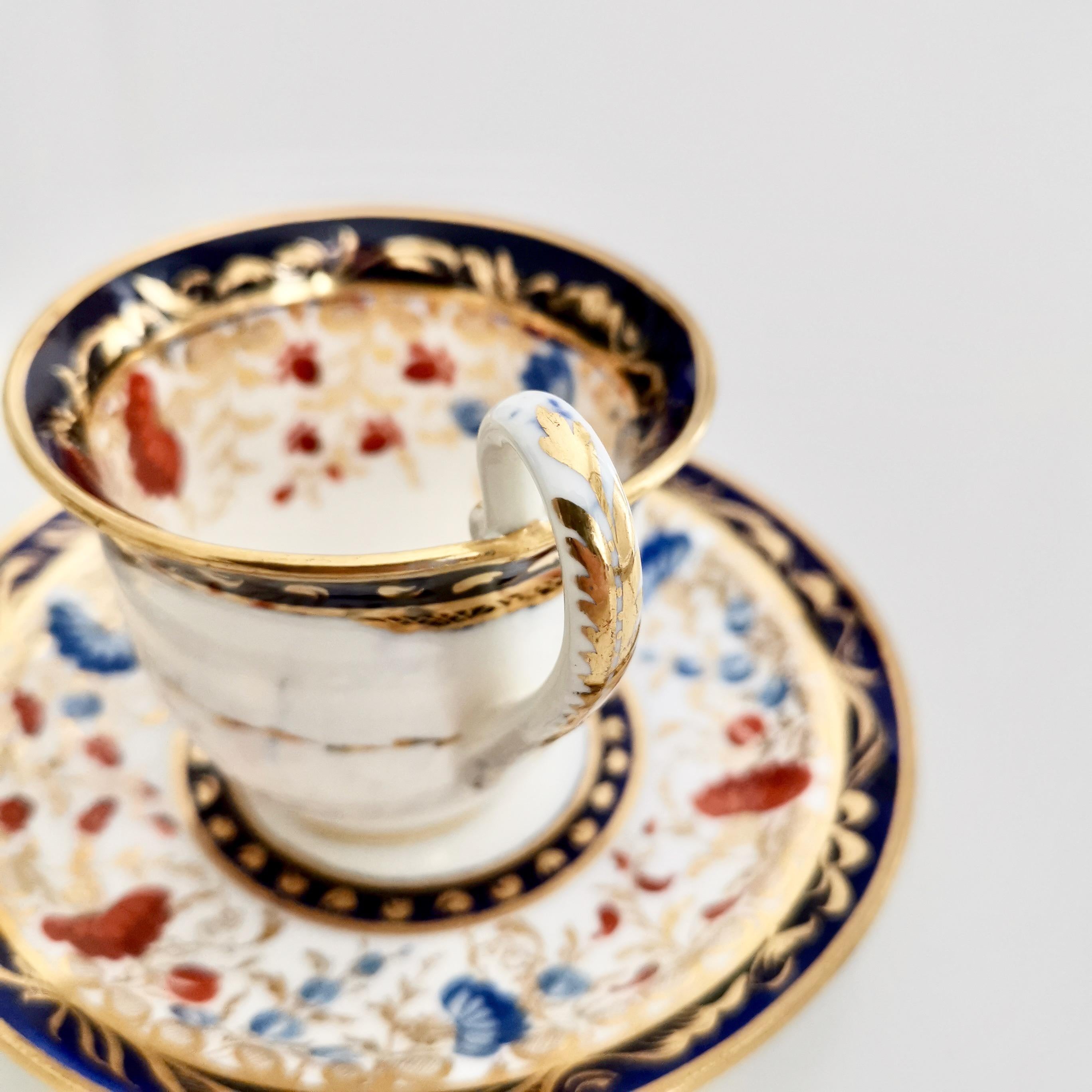 Coalport Porcelain Teacup Trio, White and Floral, Empire Shape, Regency ca 1815 3