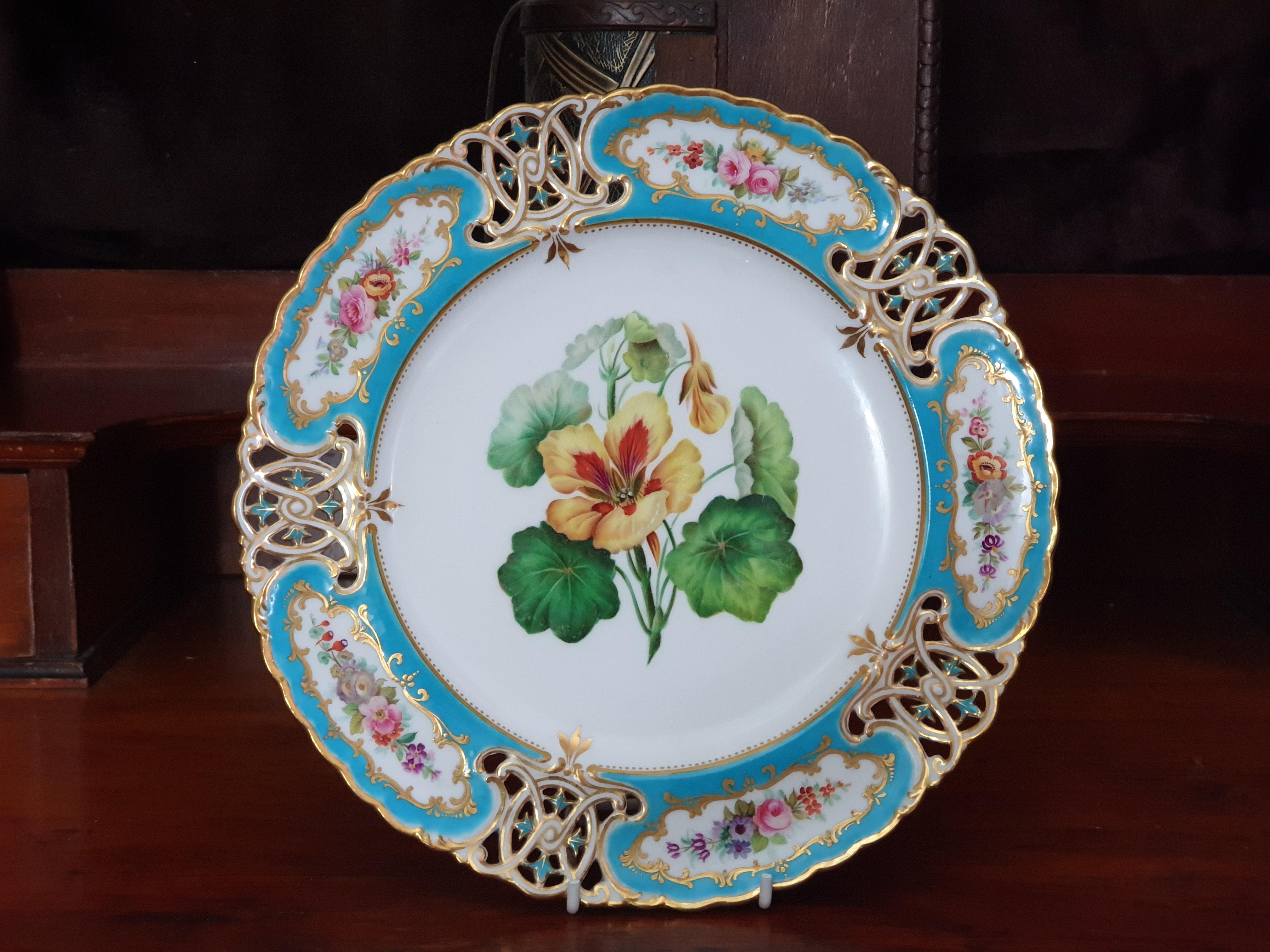 British English Minton Reticulated Royal Arms Botanical Turquoise Dessert Service For Sale
