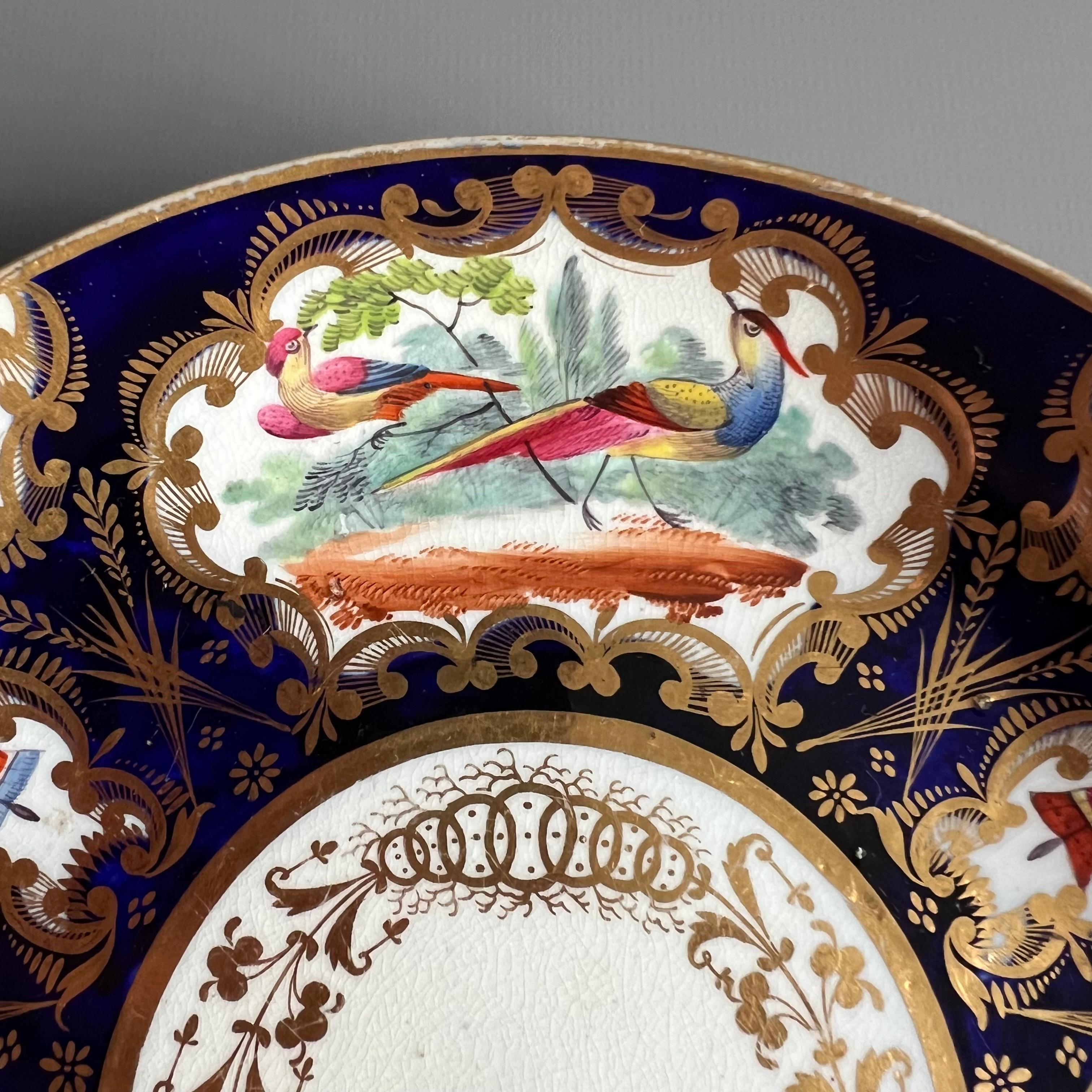 Assiette à soucoupe Coalport, bleu cobalt, doré et oiseaux, Régence, vers 1815 Bon état - En vente à London, GB