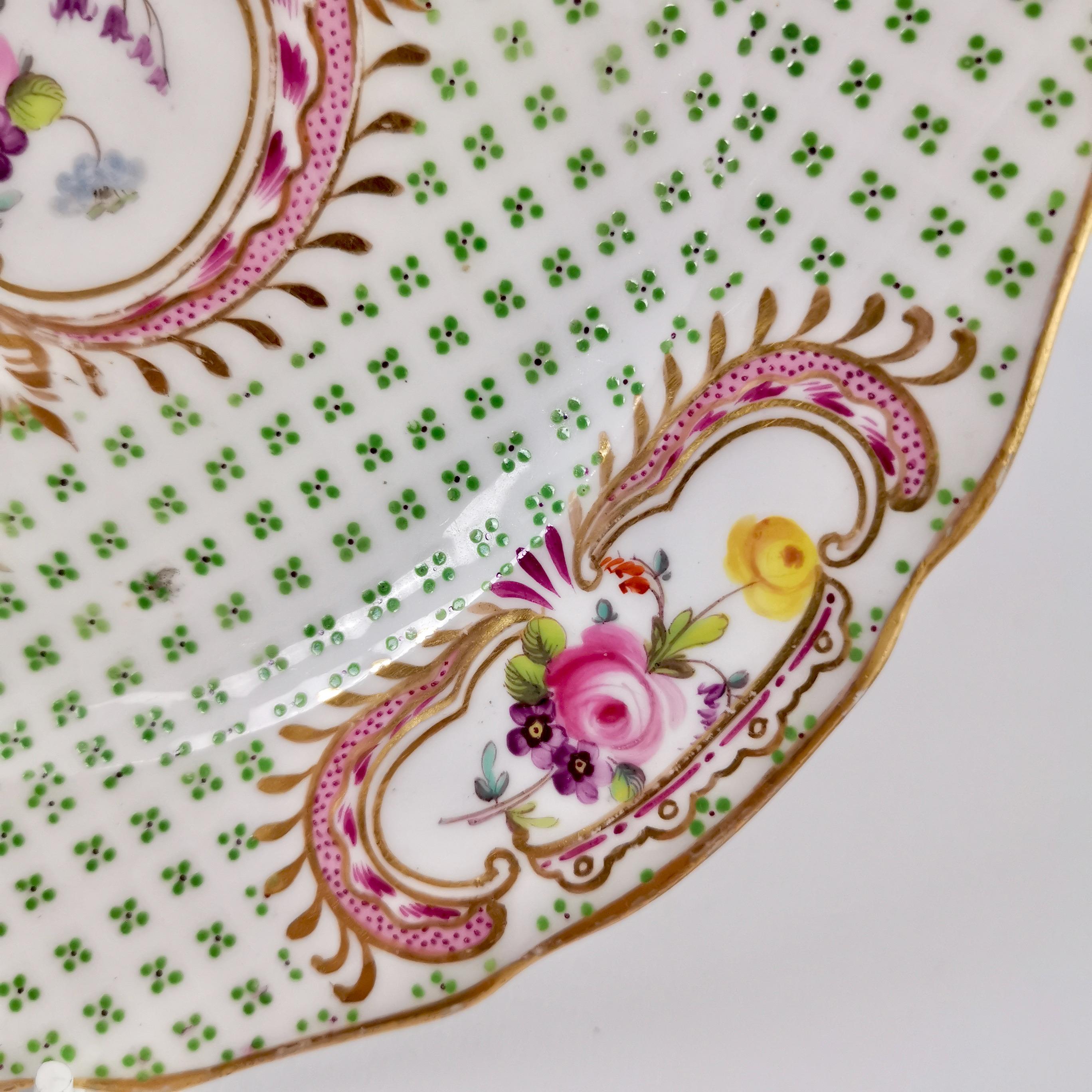 Coalport Small Porcelain Plate, Green and Gilt, Flowers, Regency, circa 1820 In Good Condition In London, GB