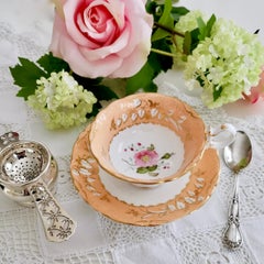Coalport Teacup, Adelaide Shape, Peach-Colored with Roses, circa 1839