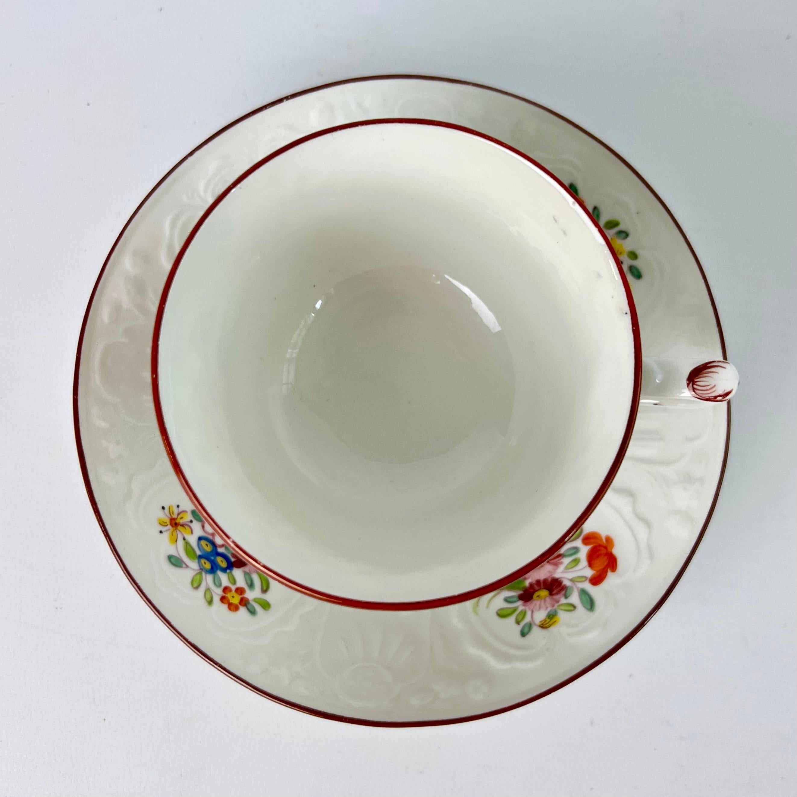 Anglais Cuillère à thé de Coalport, motif floral blanc suspendu à l'aveugle, vers 1817 en vente