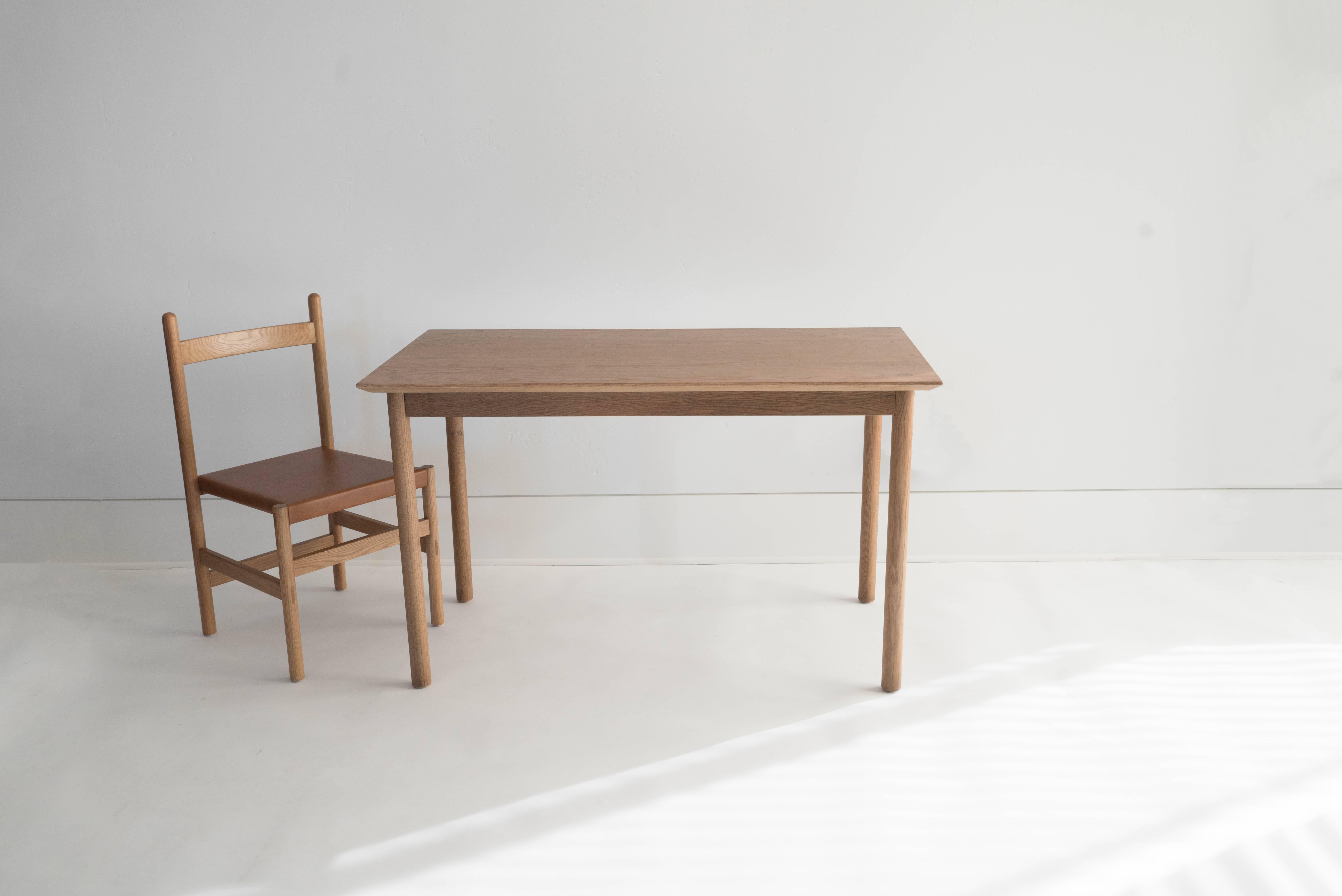 Coast Tisch von Sun at Six, Siena, minimalistischer Esstisch oder Schreibtisch aus Holz (21. Jahrhundert und zeitgenössisch) im Angebot