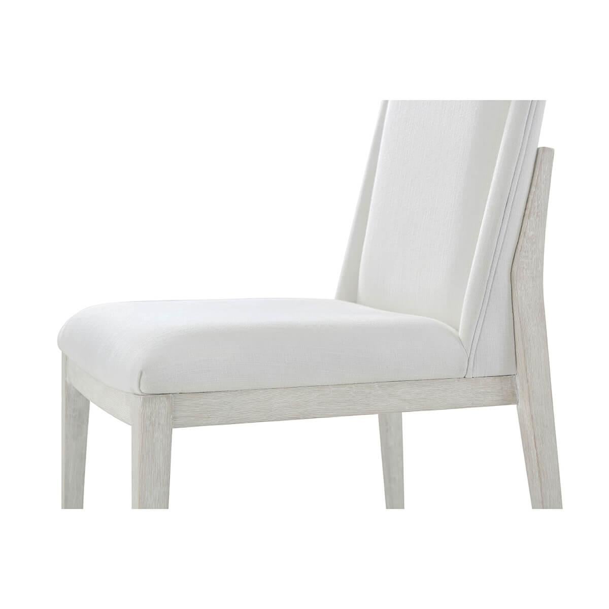 Coastal Breeze gepolsterter Beistellstuhl im Zustand „Neu“ im Angebot in Westwood, NJ