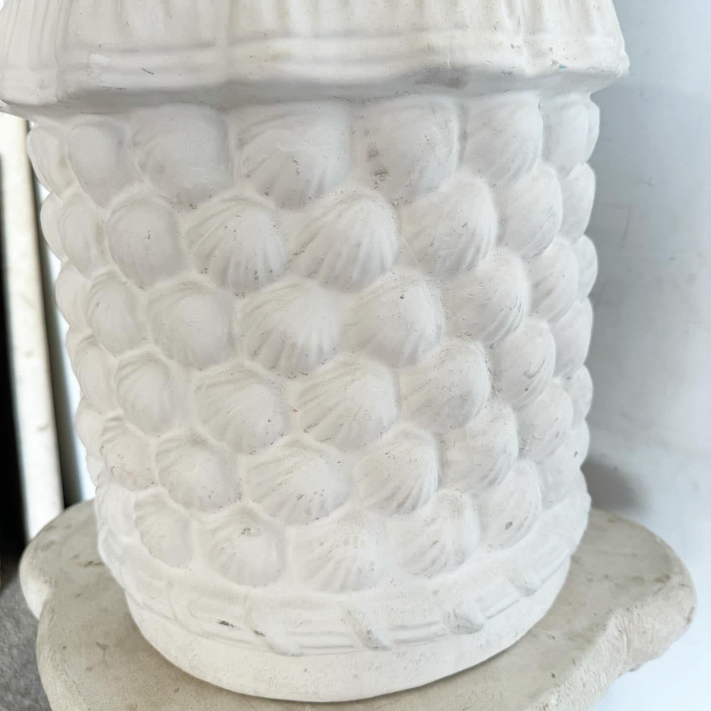 Late 20th Century Coastal Cast Ceramic Sculpted Seashell Side Table/Pedestal For Sale