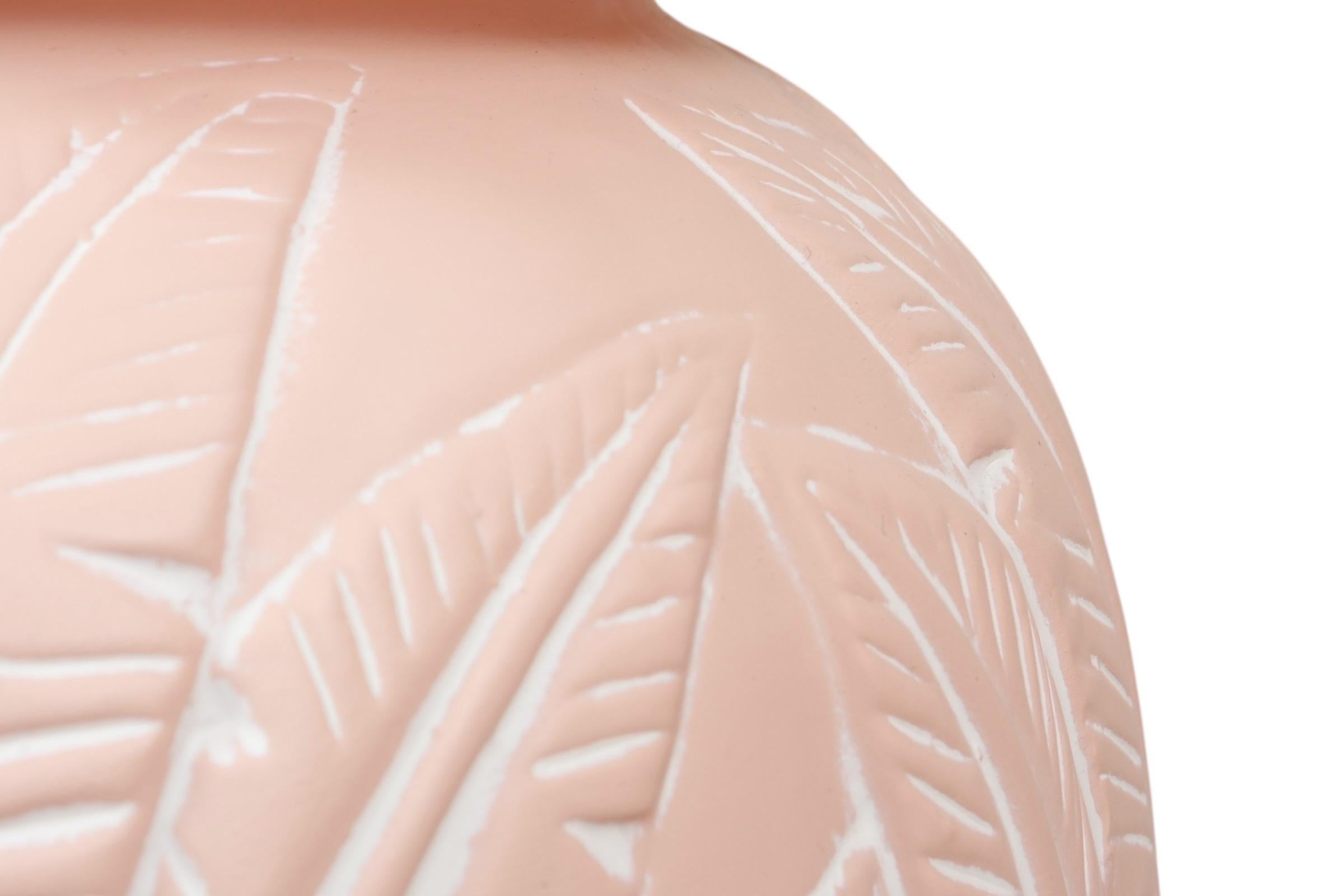 Coastal Ceramic Table Lamps in Peach - a Pair In Good Condition In Bradenton, FL
