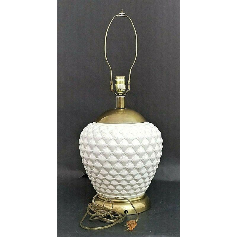 Coastal Frederick Cooper Beehive Ceramic Table Lamp In Good Condition For Sale In Lake Worth, FL