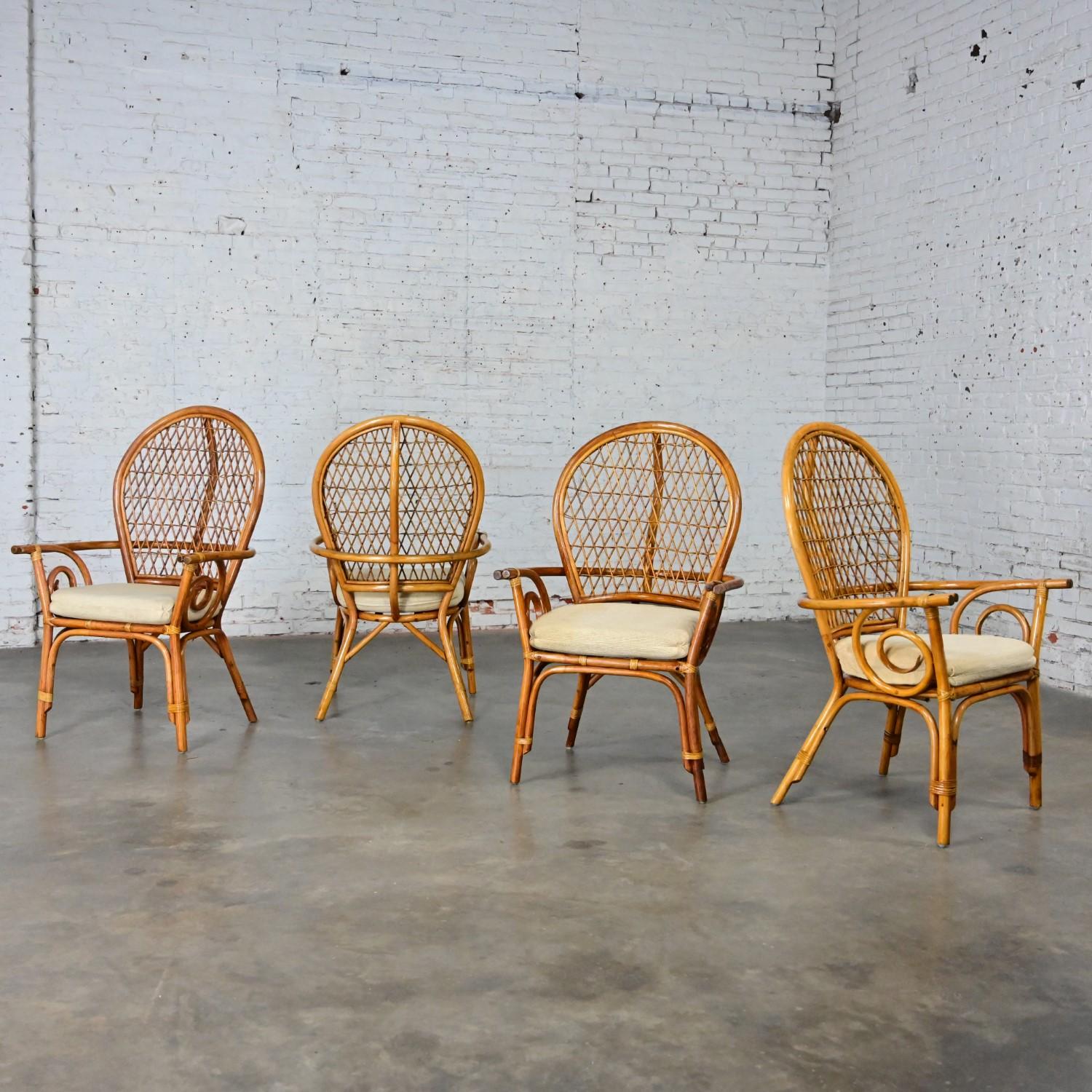 Sedie da pranzo in rattan con schienale a palloncino in stile isola costiera Hollywood Regency Set 4 in vendita 5