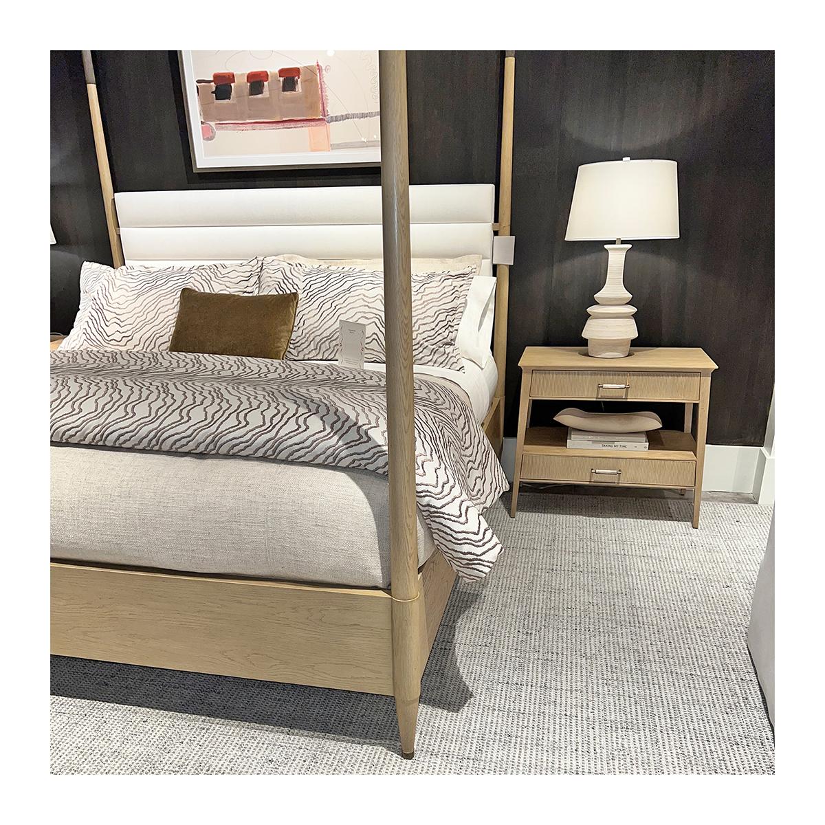 XXIe siècle et contemporain Lit King en Oak Oak Coastal Mid-Century Modern à quatre places en vente