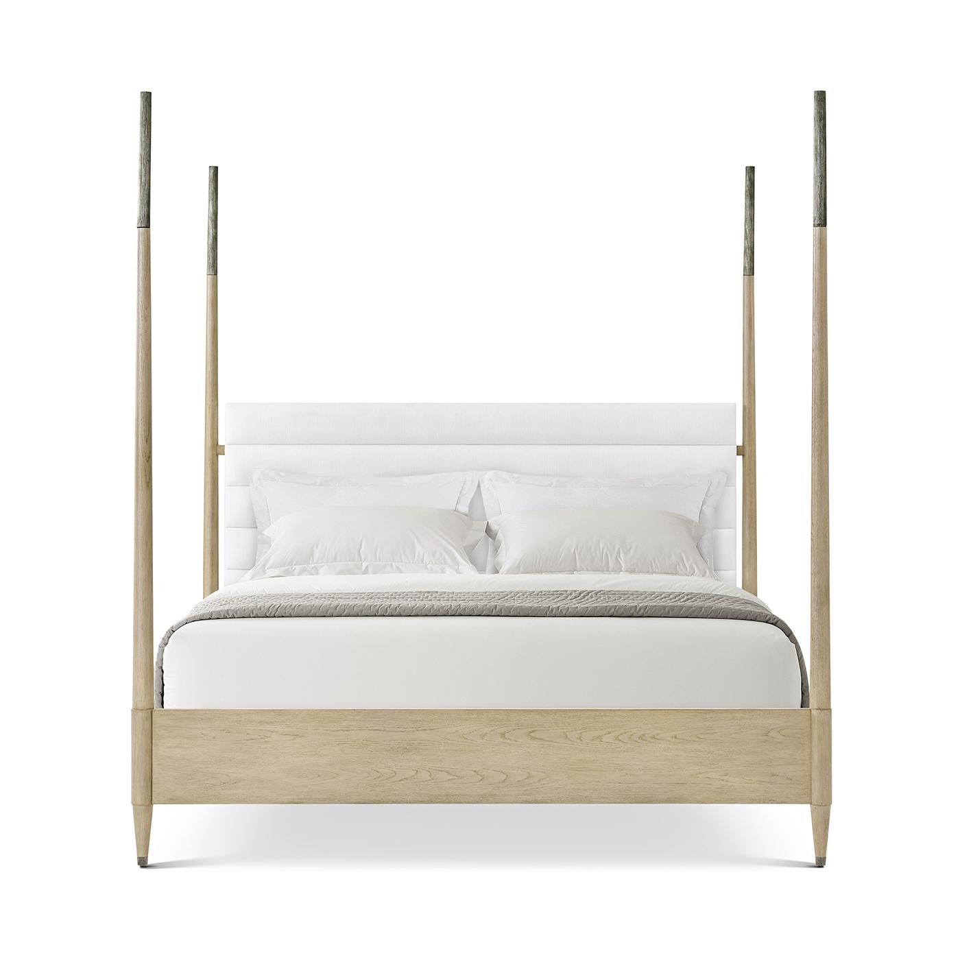 Tissu Lit King en Oak Oak Coastal Mid-Century Modern à quatre places en vente