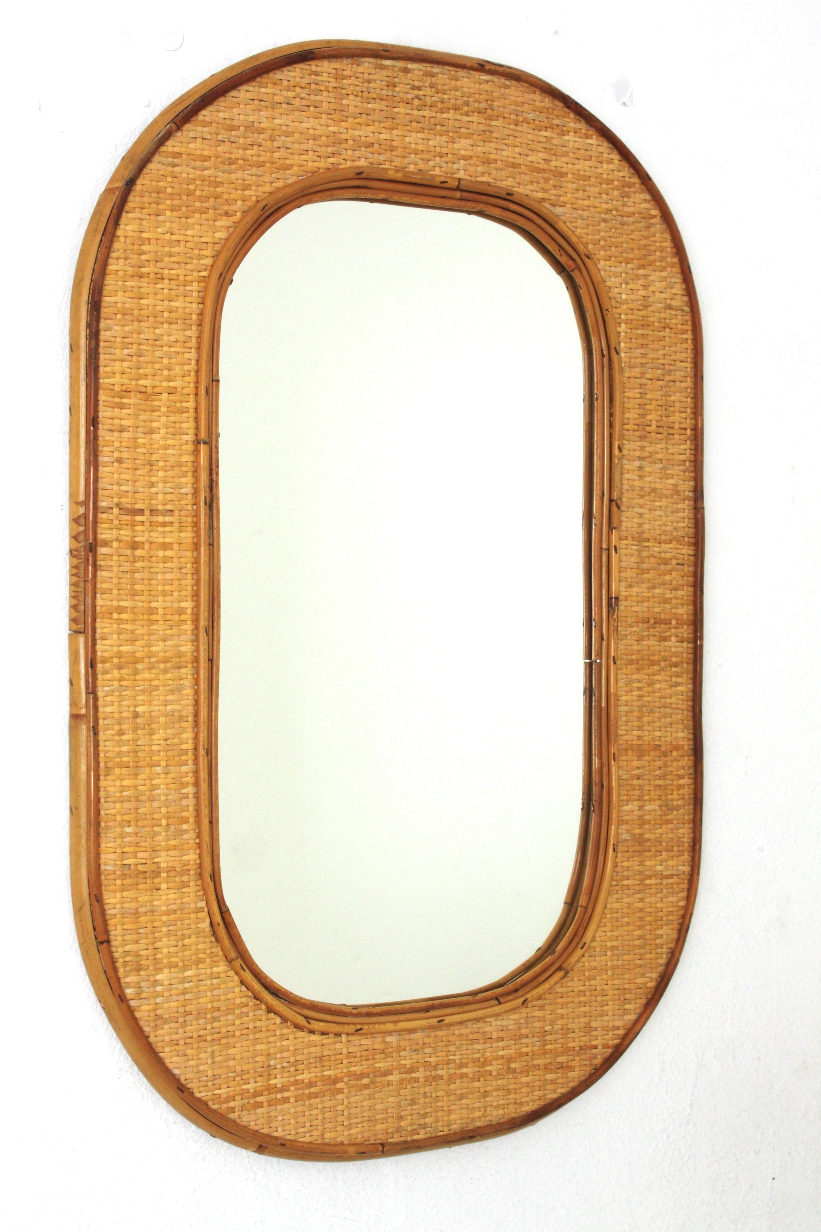 Ovaler Coastal-Wandspiegel aus Rattan und geflochtenem Korbweide (Moderne der Mitte des Jahrhunderts) im Angebot