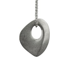 Coastal Pebble Pendant Necklace in Sterling Silver 925 by Leonie Simpson