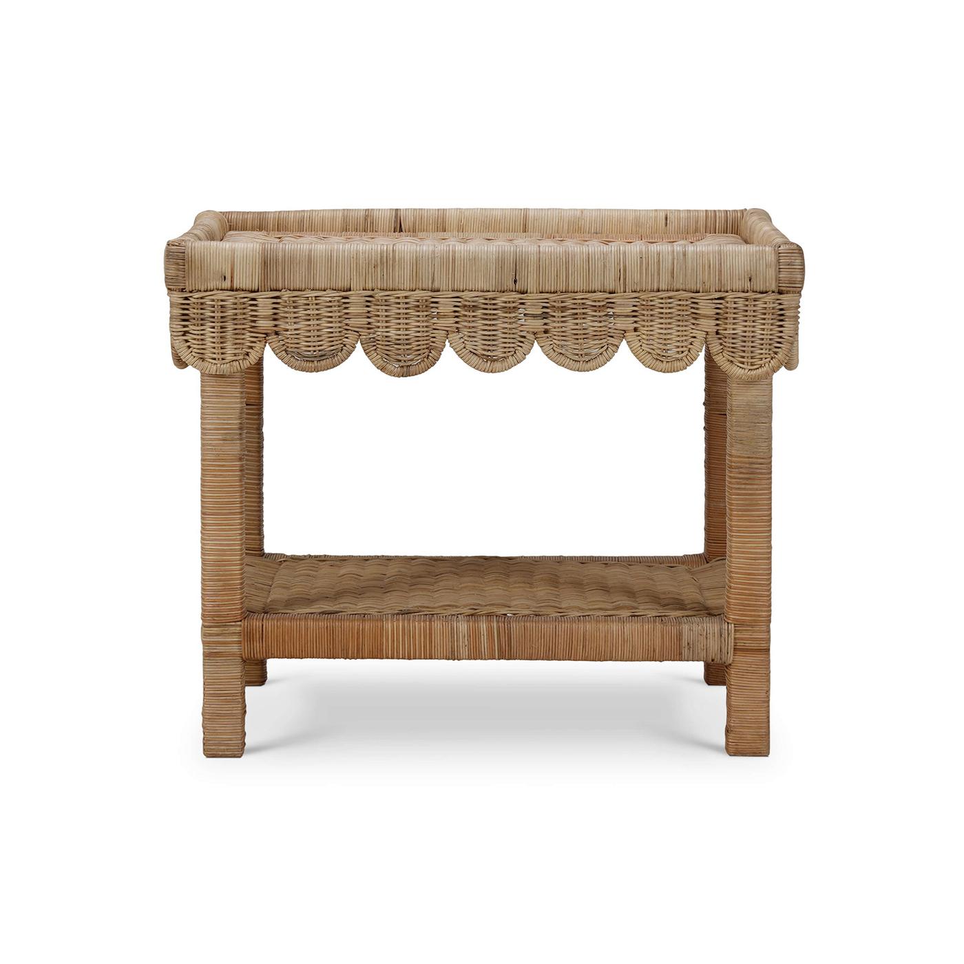 Table d'appoint côtière en rotin festonnée en vente 1