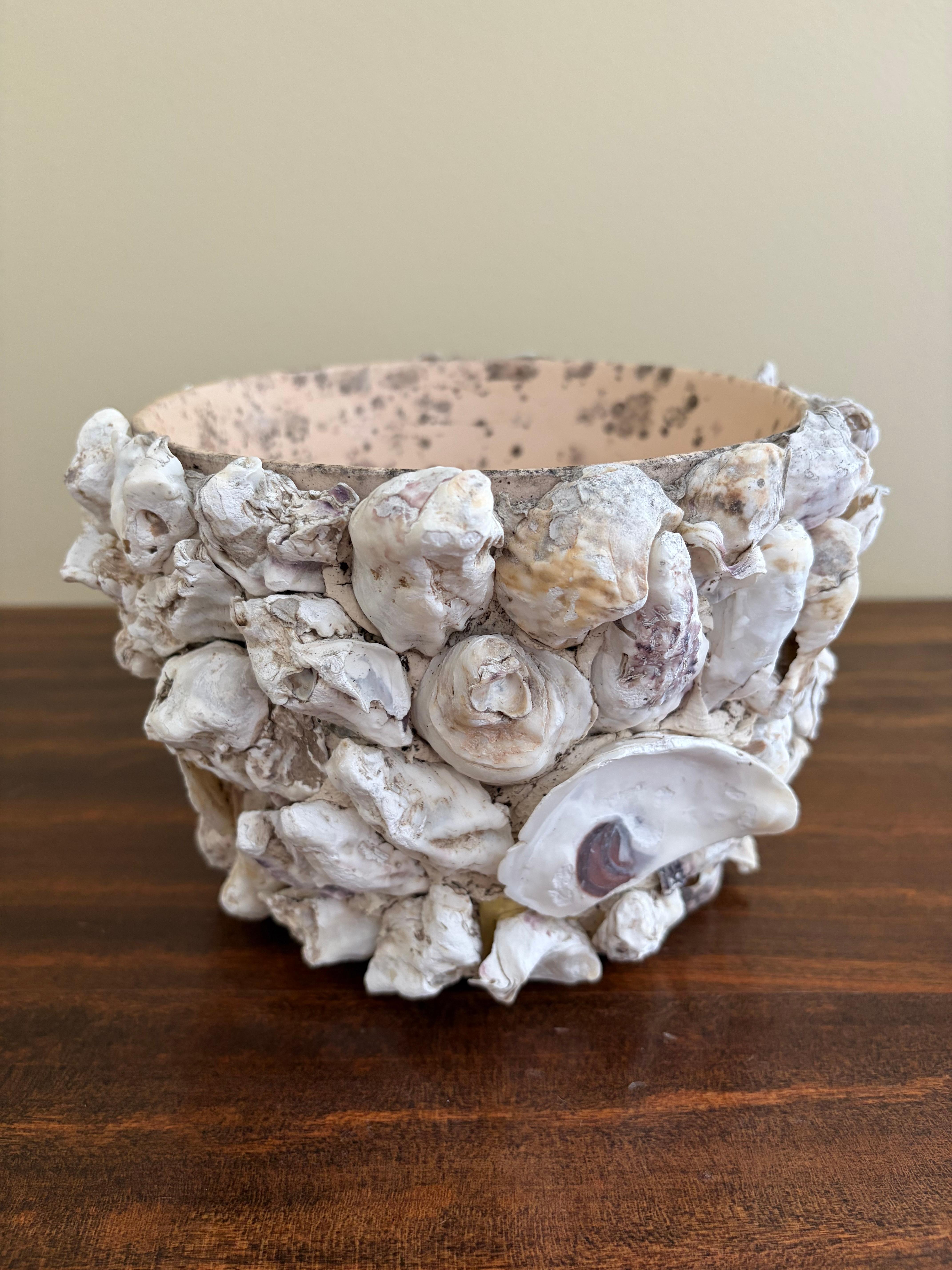 Coastal Sea Shell Planter or Cachepot en vente 1