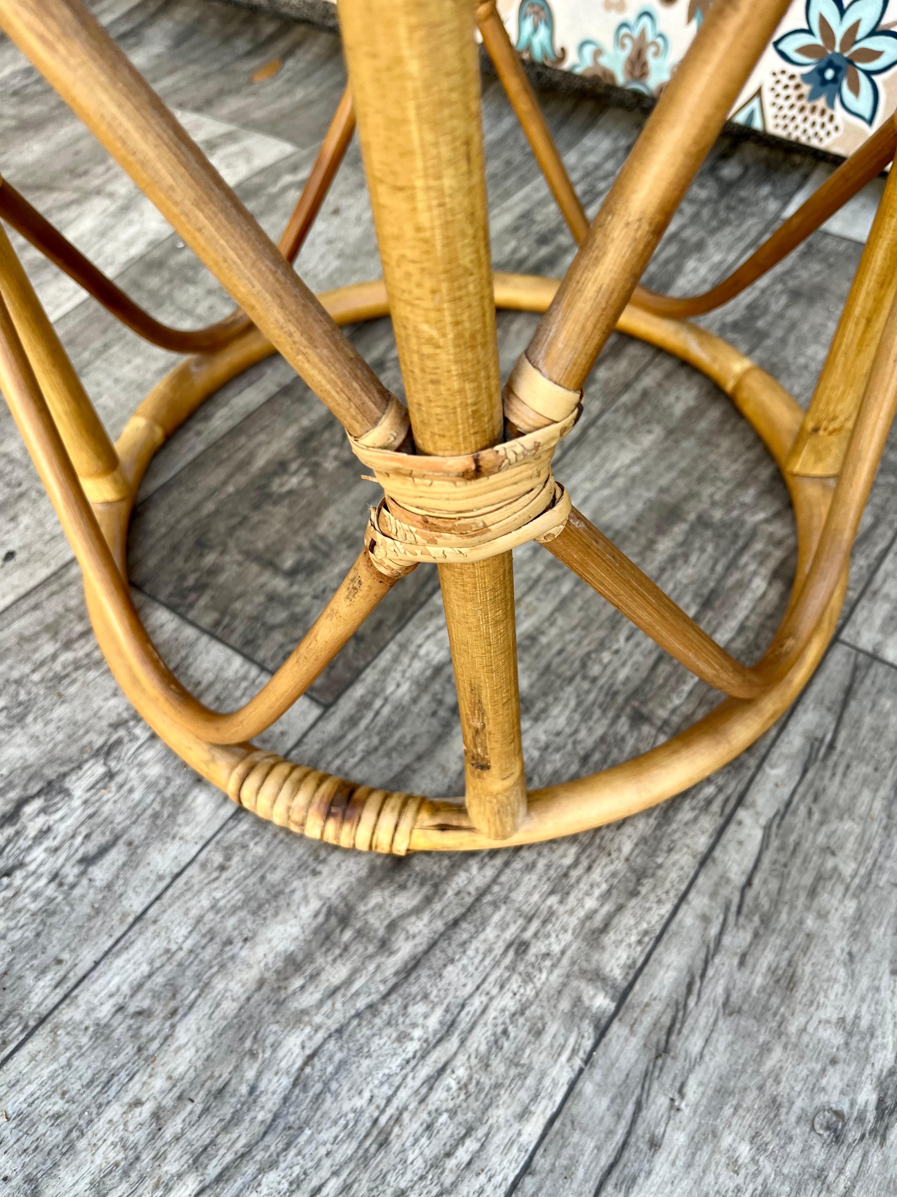 Coastal Style Bamboo and Rattan Round Side Table / Plant Stand. Circa 1970s  For Sale 9